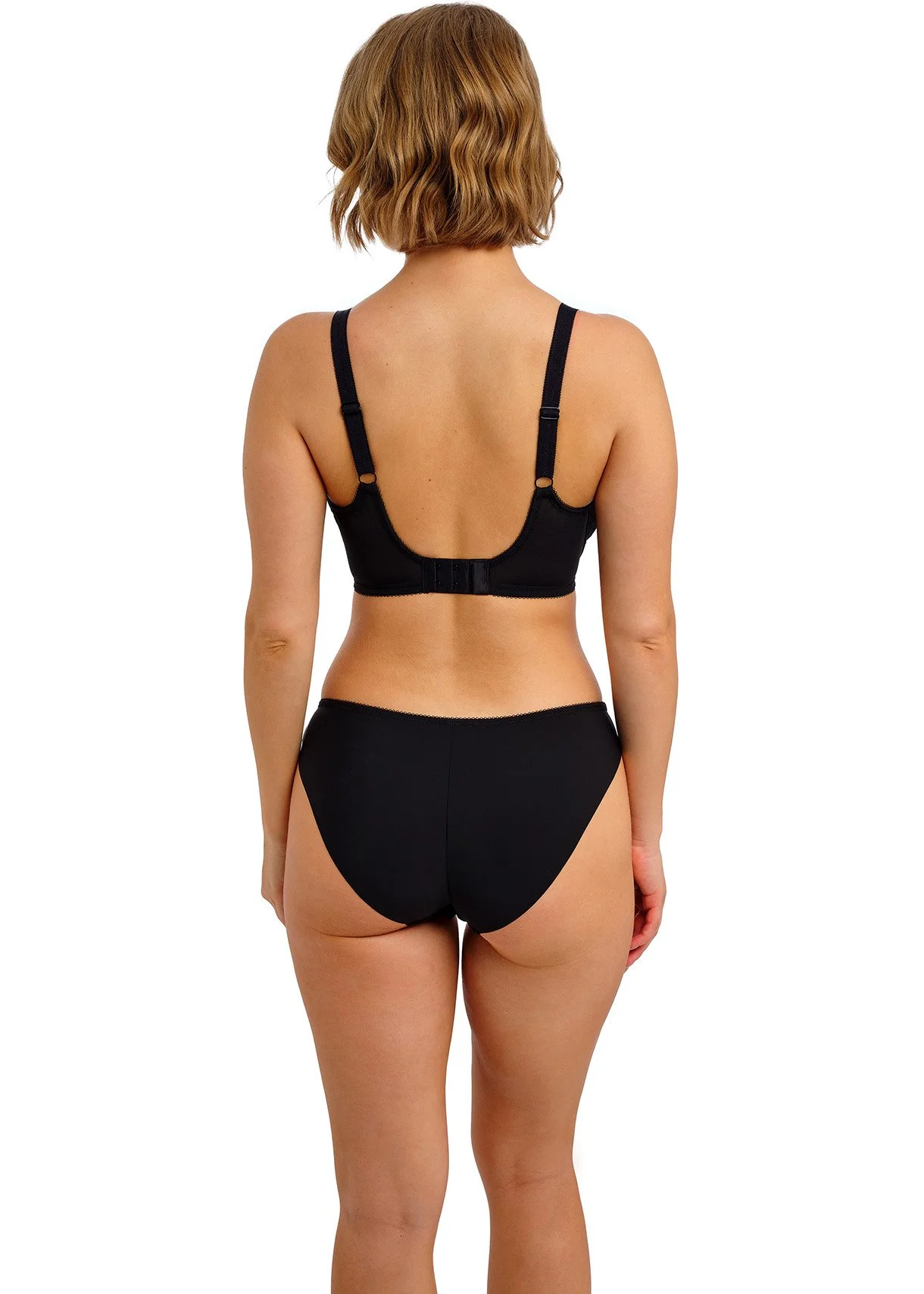 QUINN_BLACK_UW-PLUNGE-BRA_AA404302_BRIEF_AA404350_B_TRADE_WEB_SS26.jpg