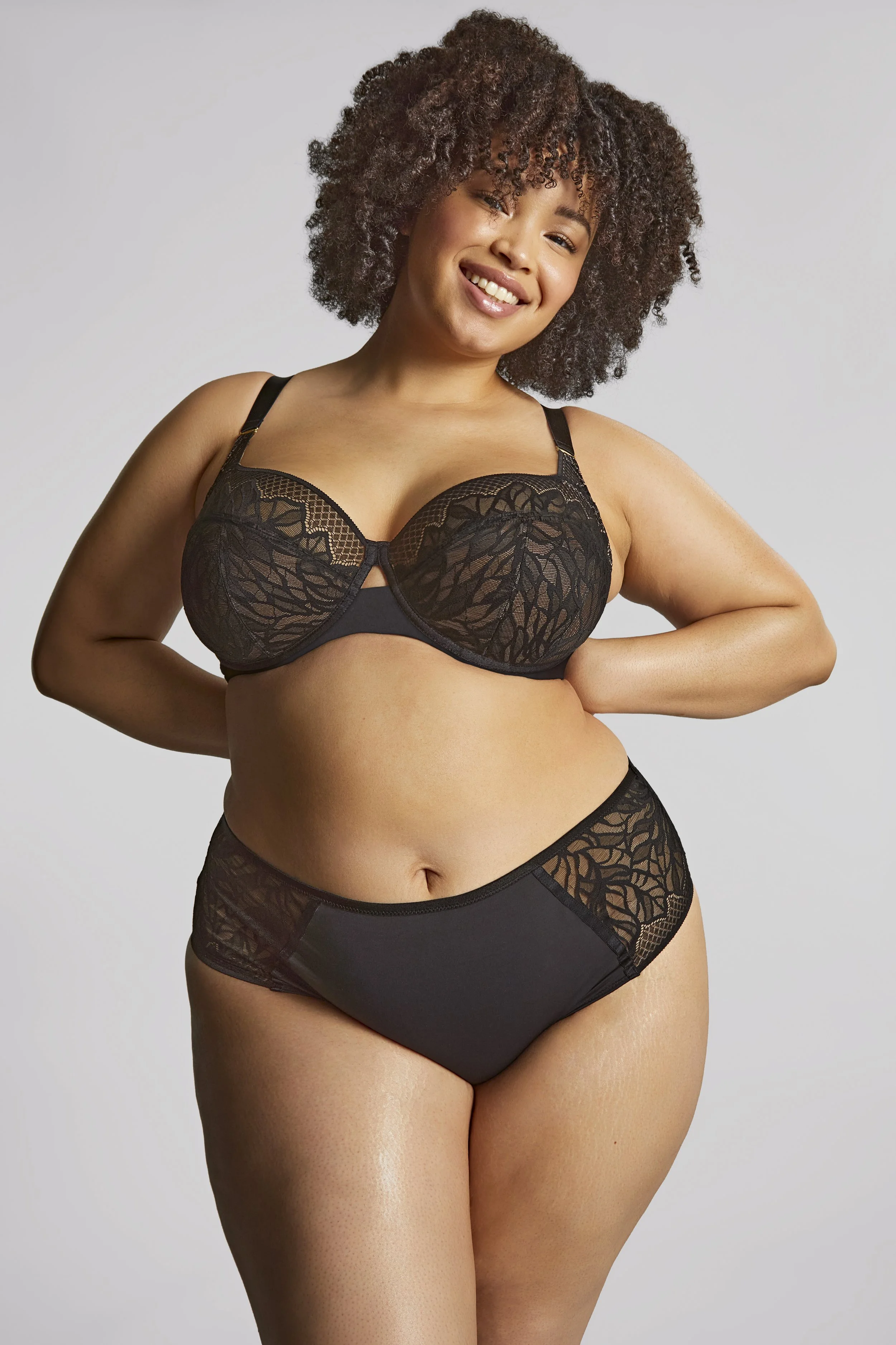 SS25_C_Sculptresse_Sophia_Full Cup Bra_11195_Deep Brief_11192_Black Latte_T_F2_5666.jpg