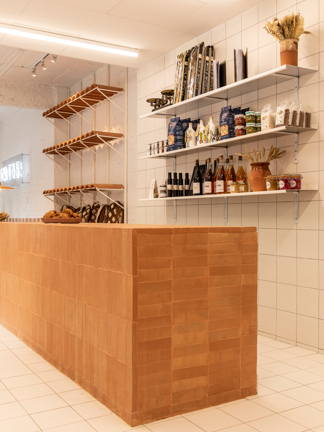 SITE_T65_BOULANGERIE_MARSEILLE_ENDOUME_PANELA_ARCHITECTE_INTERIEUR4.png