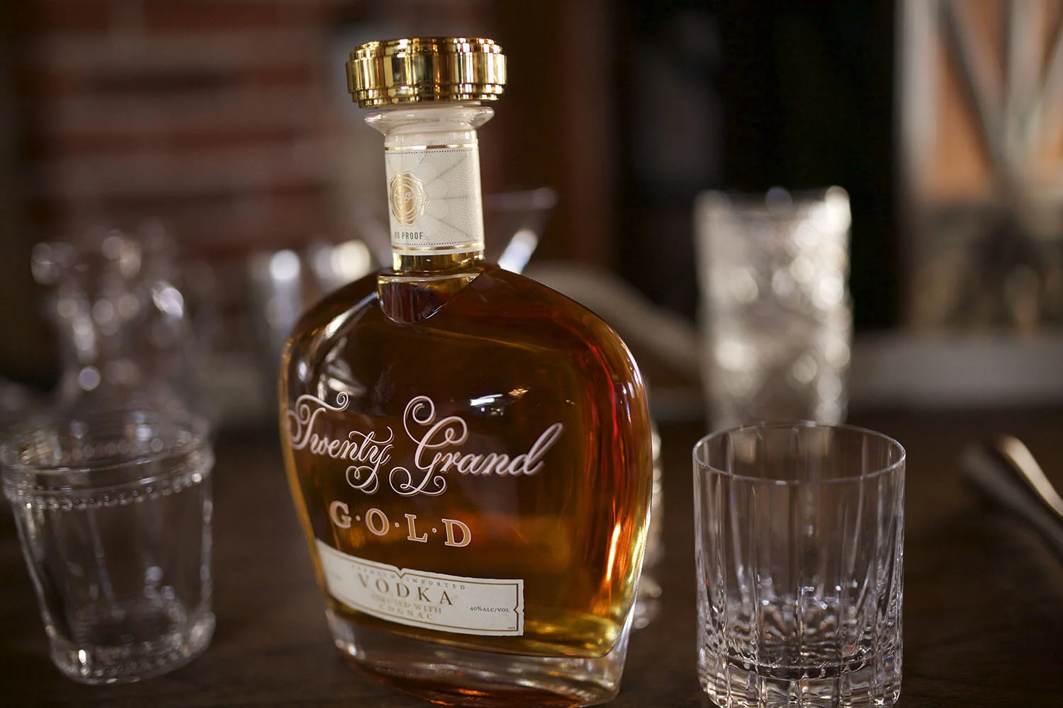 i-TGg-web-750ml-LAshoot-CloseUpGlamor-Glassware-1500x1000-v0.jpg