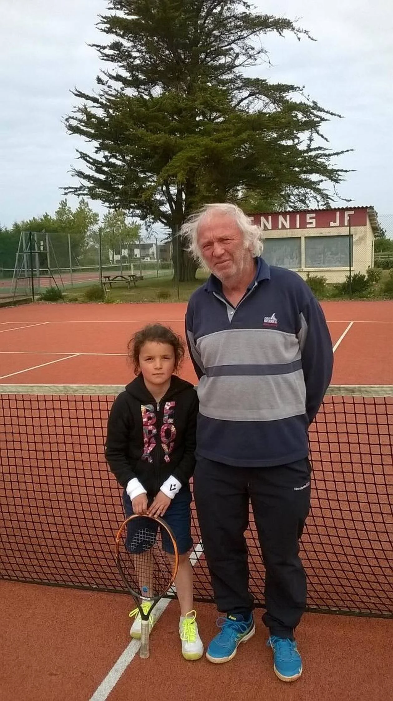 La Jeune France fête le tennis à Agon-Coutainville (Article Ouest-France)