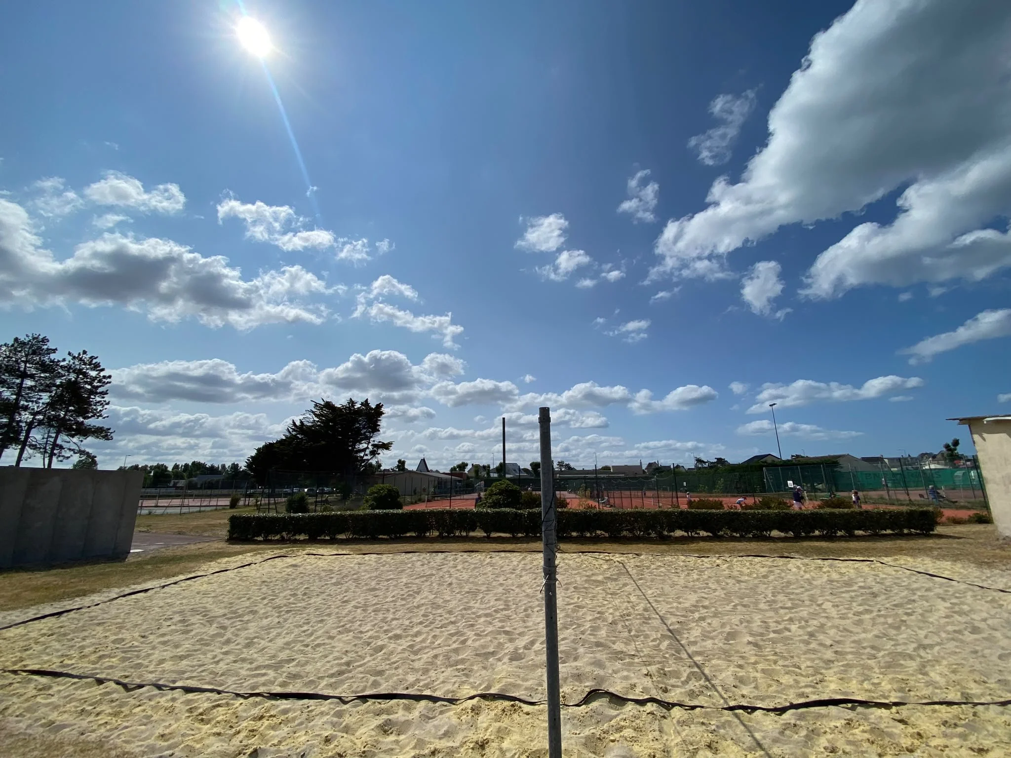 BEACH VOLLEY
