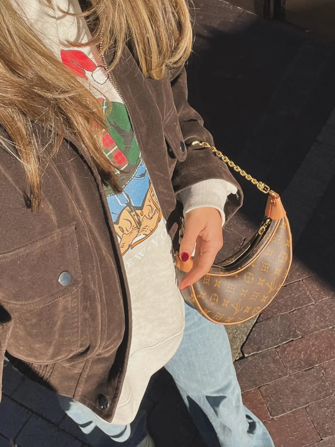 to all the moms doing last minute Christmas shopping 🛍️🤍🎄✌🏼❤️