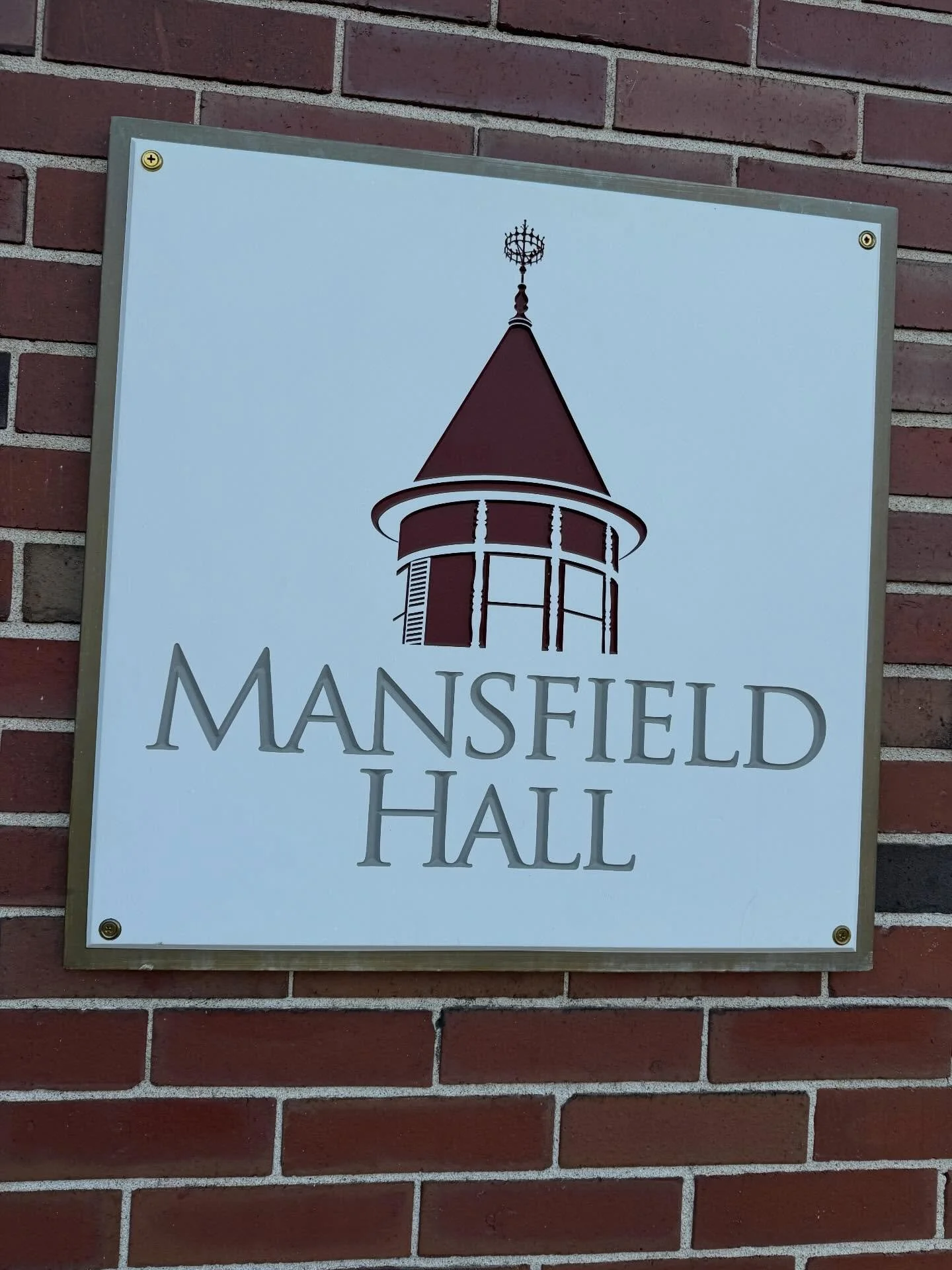 &ldquo;If a university and a small boarding school had a neurodivergent child, they would name it Mansfield Hall.&rdquo; - Jake Weld

Whether you&rsquo;re exploring the idea of college or learning *how* to college, the living and learning communities