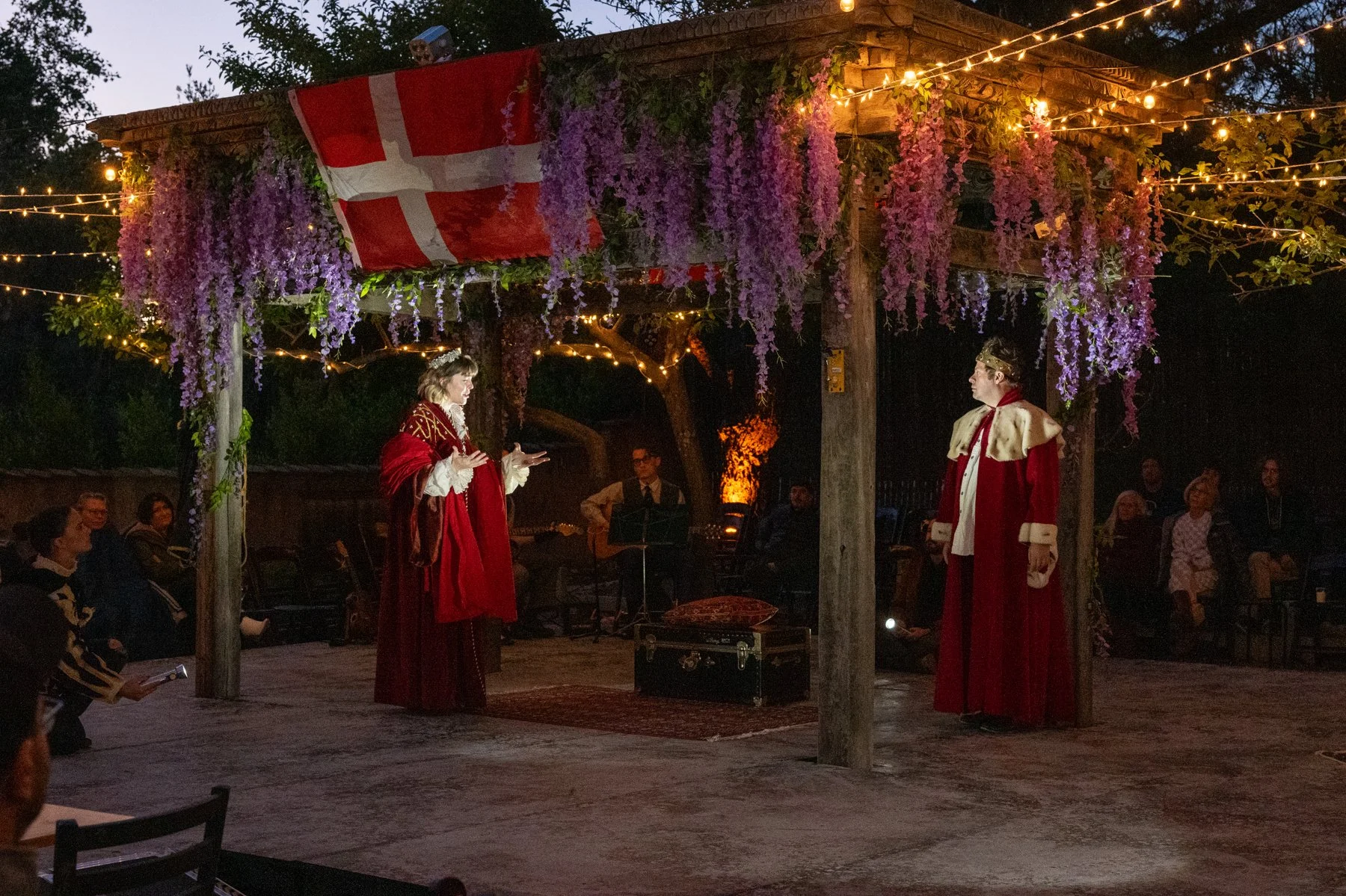 Sarah Dunnavant as Player Queen, Brady Voss as Player King