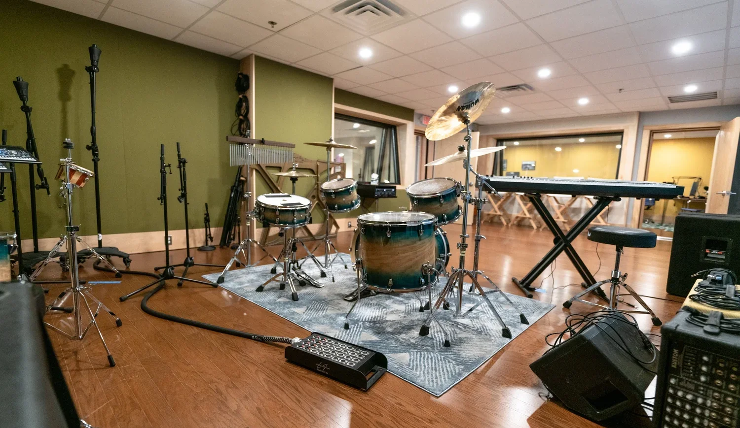 3.,+recording+studio,+Msn4383.webp