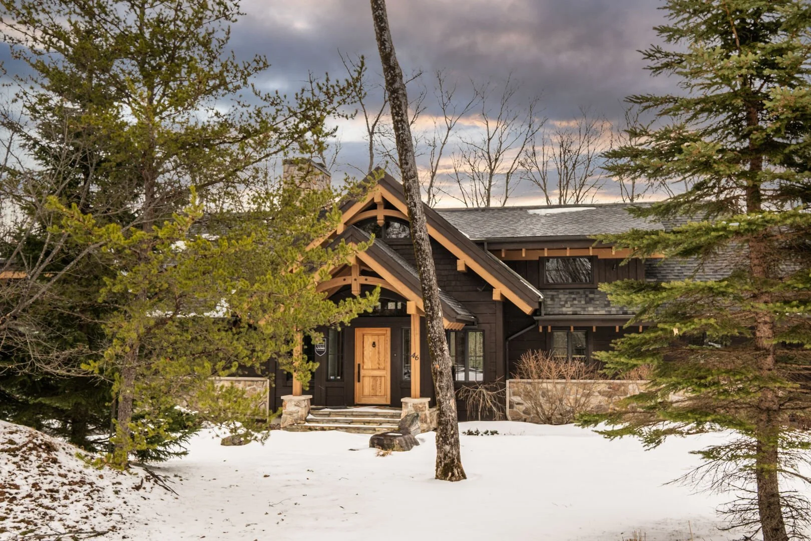 Espace per_so - Tremblant living - Front detail.jpeg