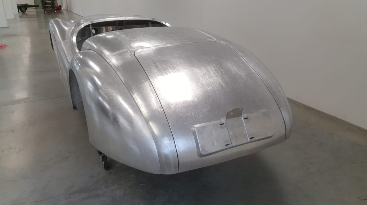 Jaguar XK120 XK140 OTS Aluminium Body 3.png