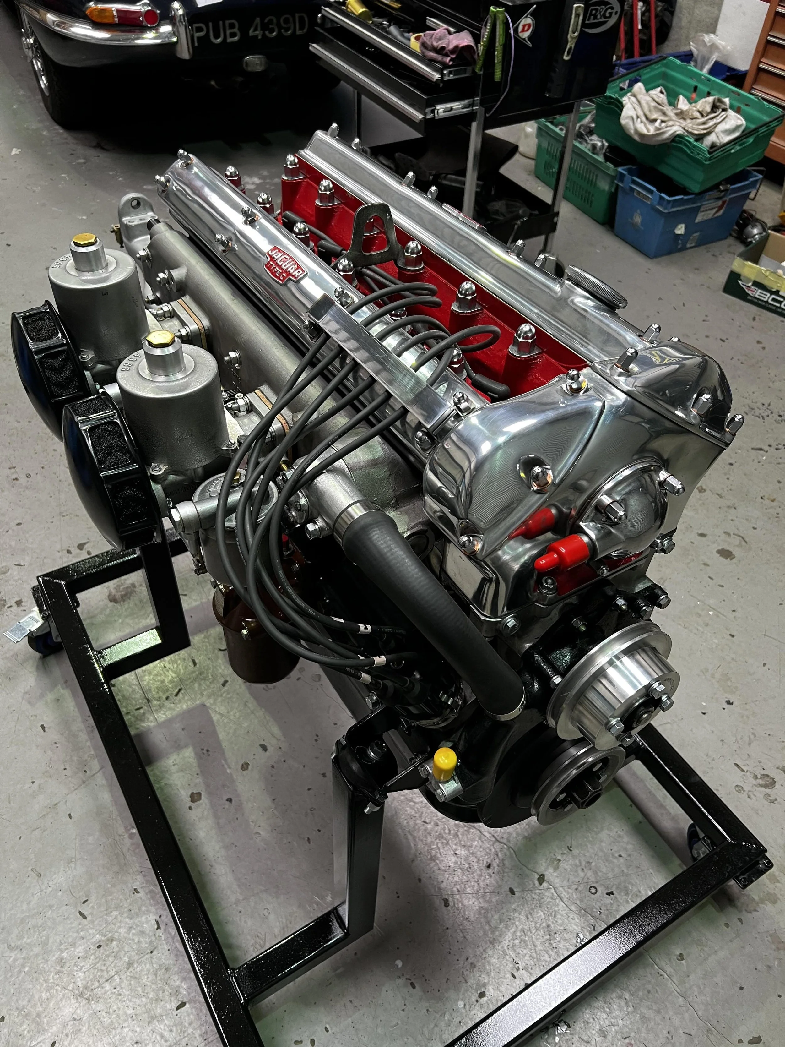Servicing and Rebuilding a Jaguar XK 6-Cylinder Engine