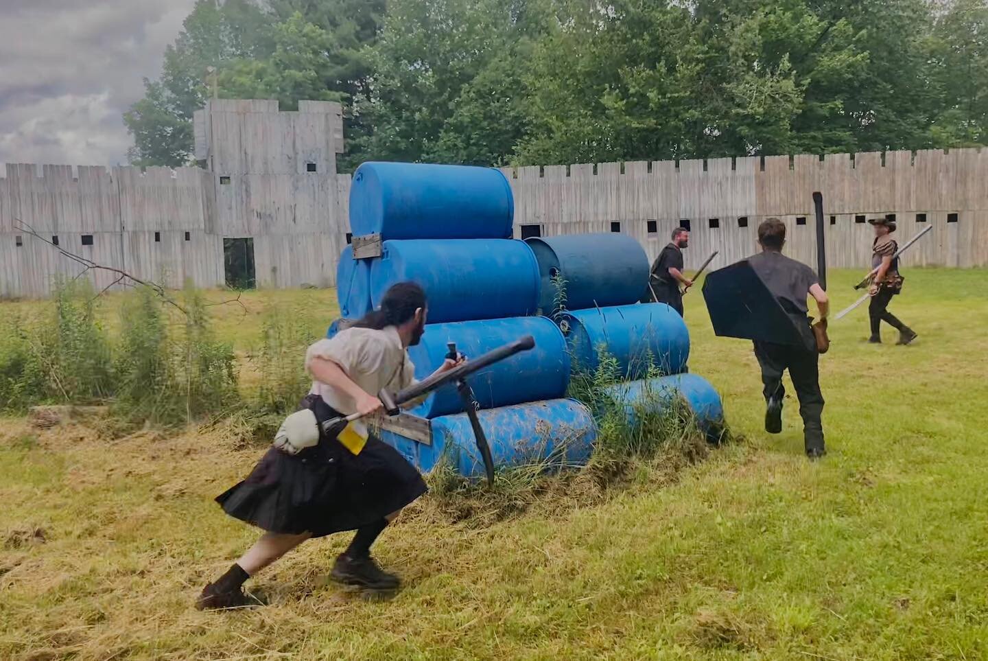 Through scorching sun, cold rain, death, mysteries, and many birthdays, we all got to experience another gather in the lands of Kenaikan. Hope to see you at closer on Sept. 29th-Oct. 1st!

#larp #larping4life #larping #larpislife #larpcostume #larper