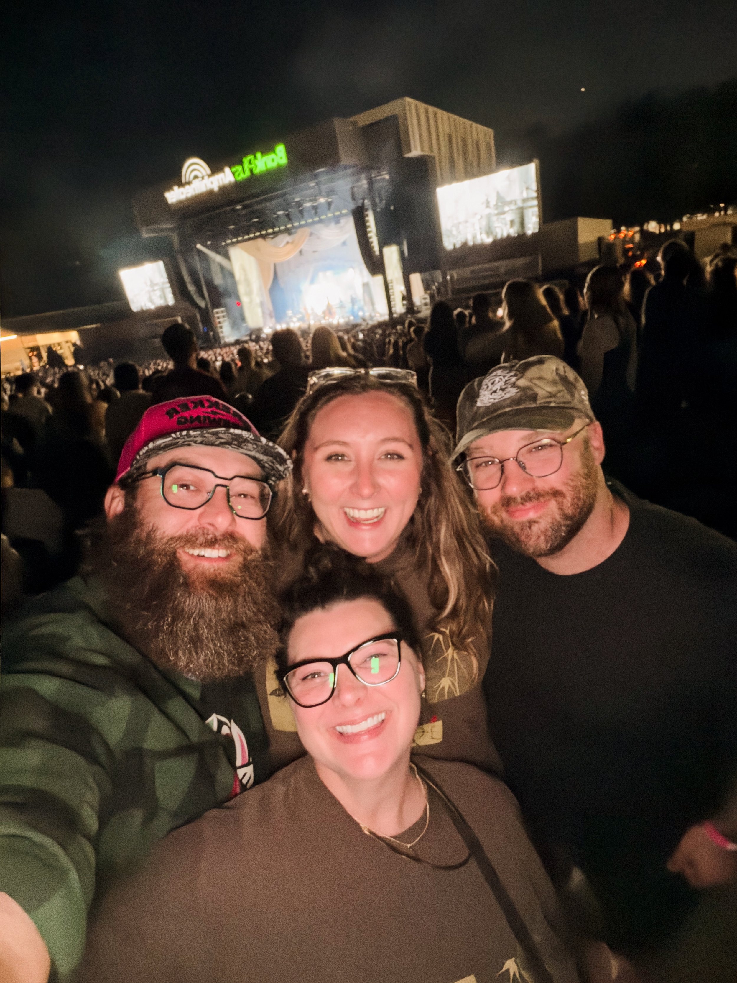 With all the cuties tonight at @yelyahwilliams 💕

Also @katehardrick @ashleybenhamphoto @lindsbbqgrill were here and I got to love on them for a sec