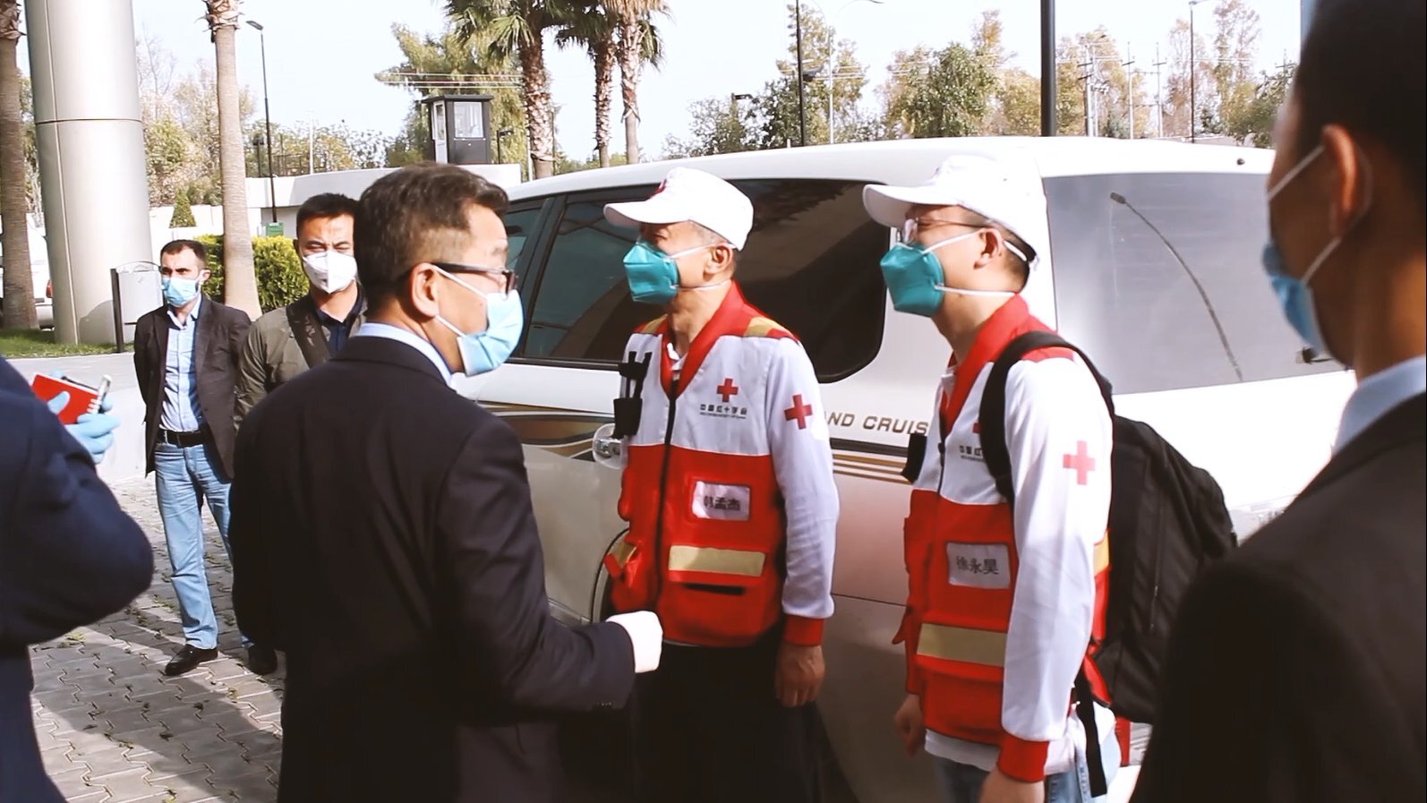 A Chinese medical envoy spent 50 days in Iraq, where they installed a CT scanner in Baghdad, visited 9 of Iraq's 18 provinces to train local doctors, donated tonnes of PPE aid, &amp; built a testing lab that can process 1000 tests/day. (Xinhua)