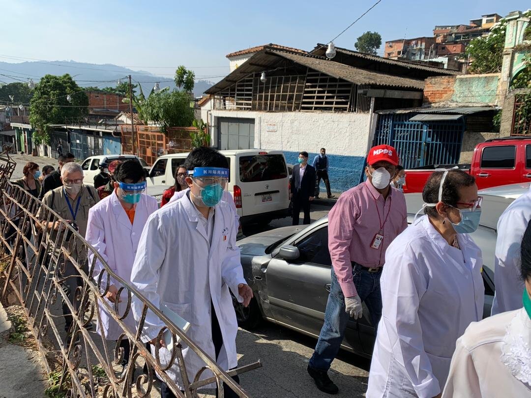Chinese and Cuban doctors working on the frontlines with Venezuelan doctors to implement COVID-19 pandemic prevention and treatment. (Source: President Nicolas Maduro’s Twitter @nicolasmaduro)