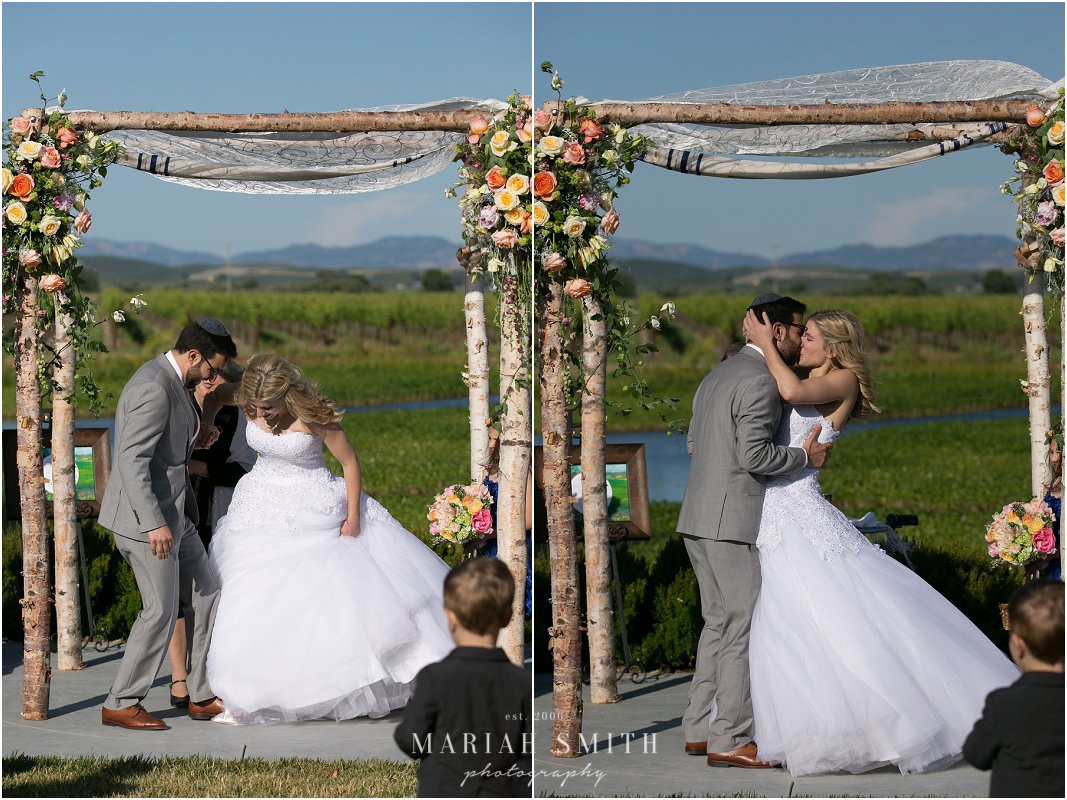 Barn at Harrow Cellars Wedding Photography 006.jpg