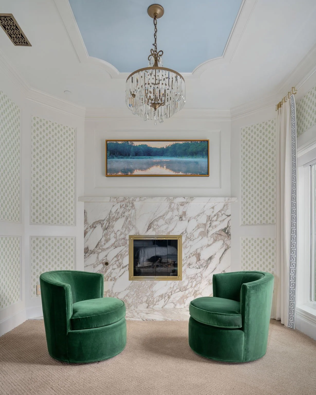 2-web-or-mls-541 Lakewood Dr-2.jpeg