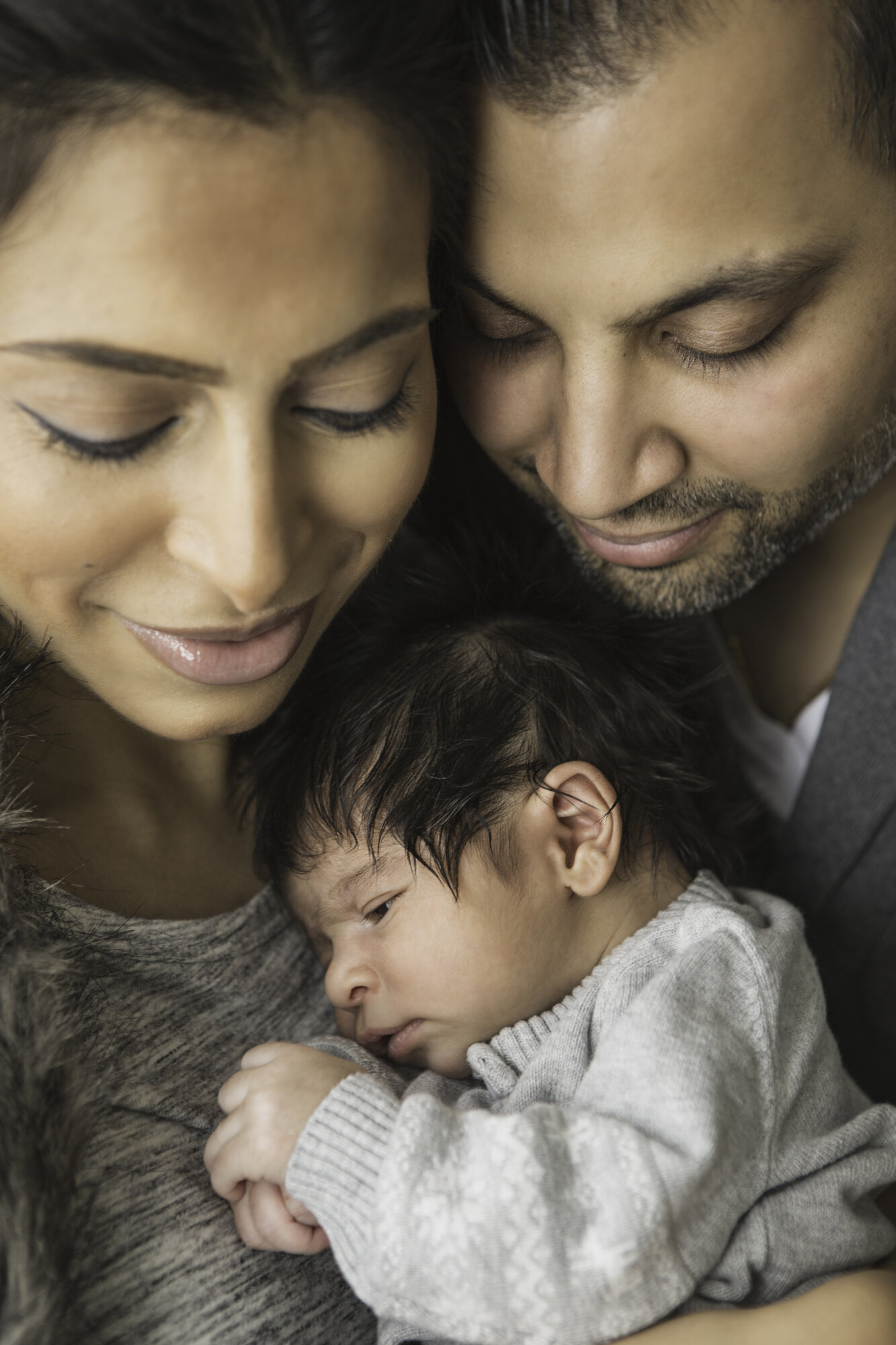calgary newborn photographer bliss photographic family photography.jpg