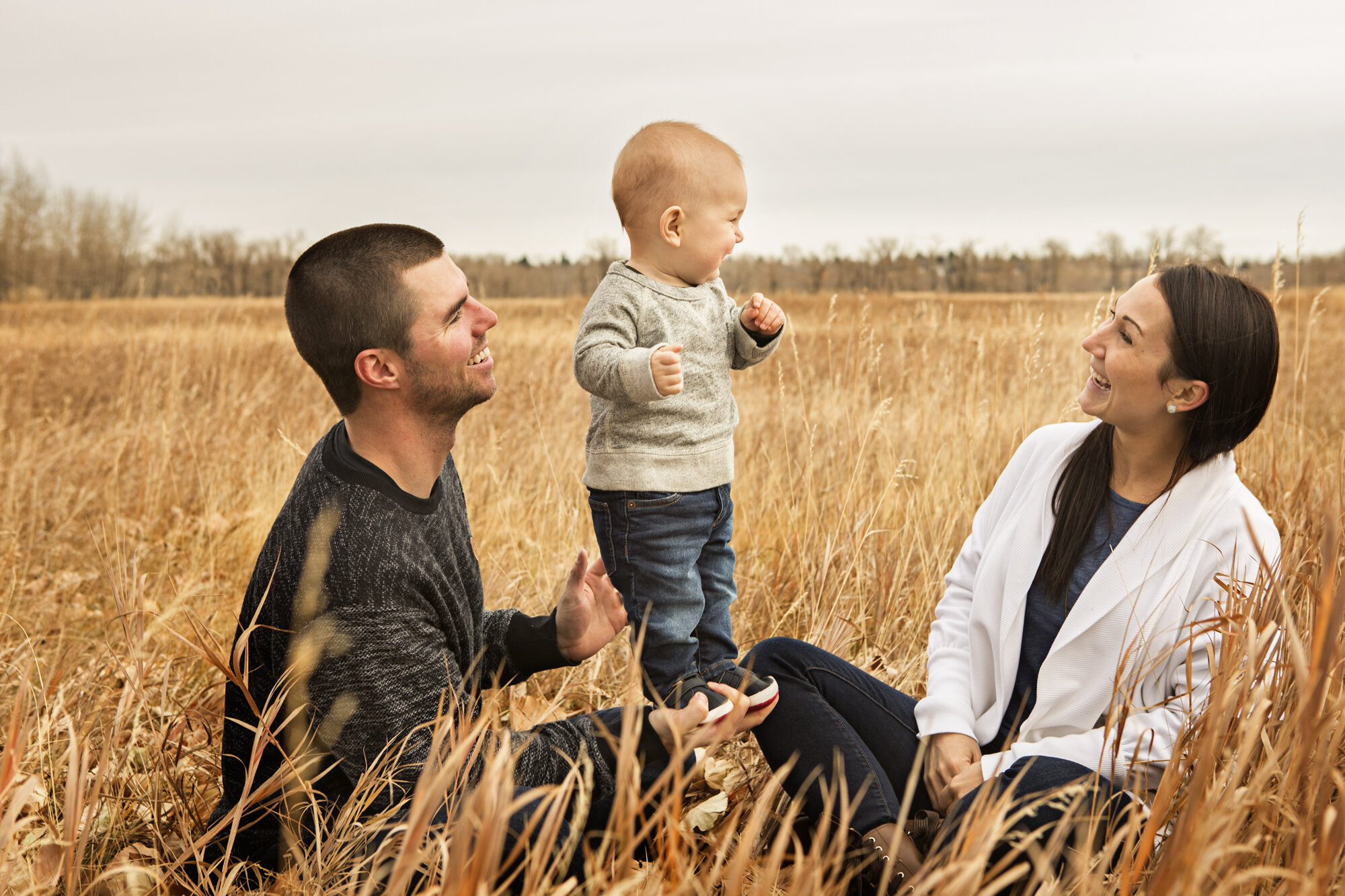 calgary family photography bliss photographic fall fish creek park.jpg