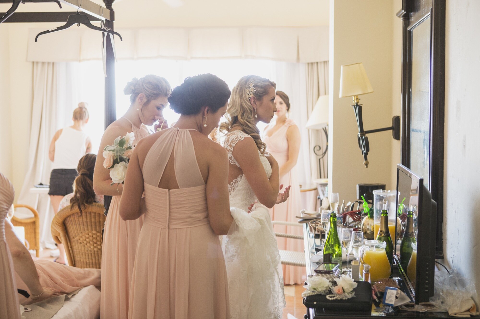 bridal party getting ready in hotel room.jpg