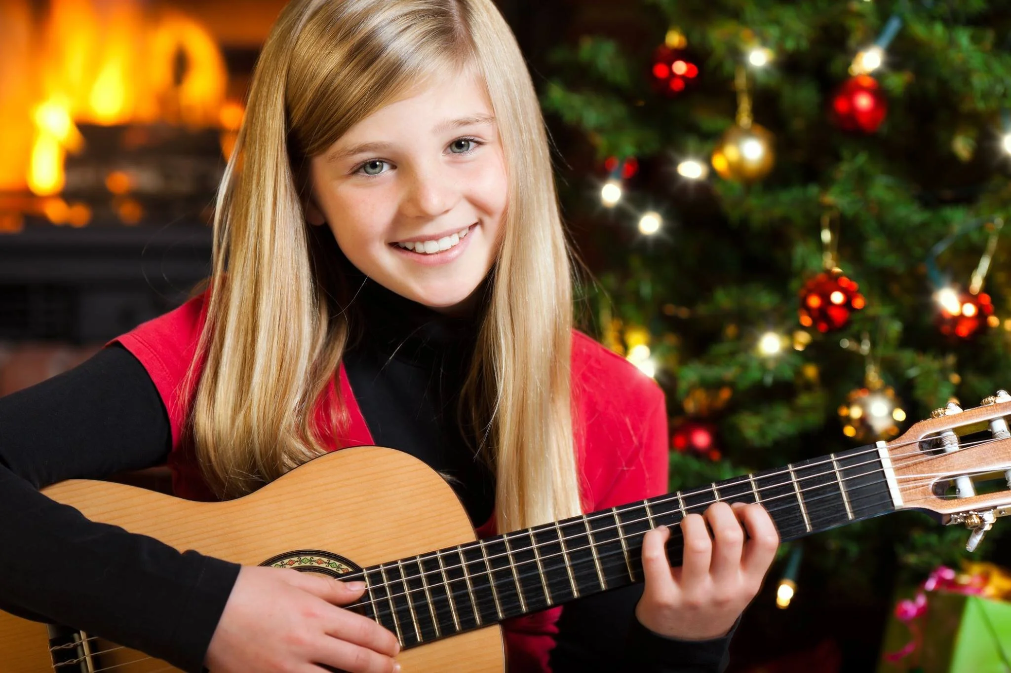 girlchristmas.jpg