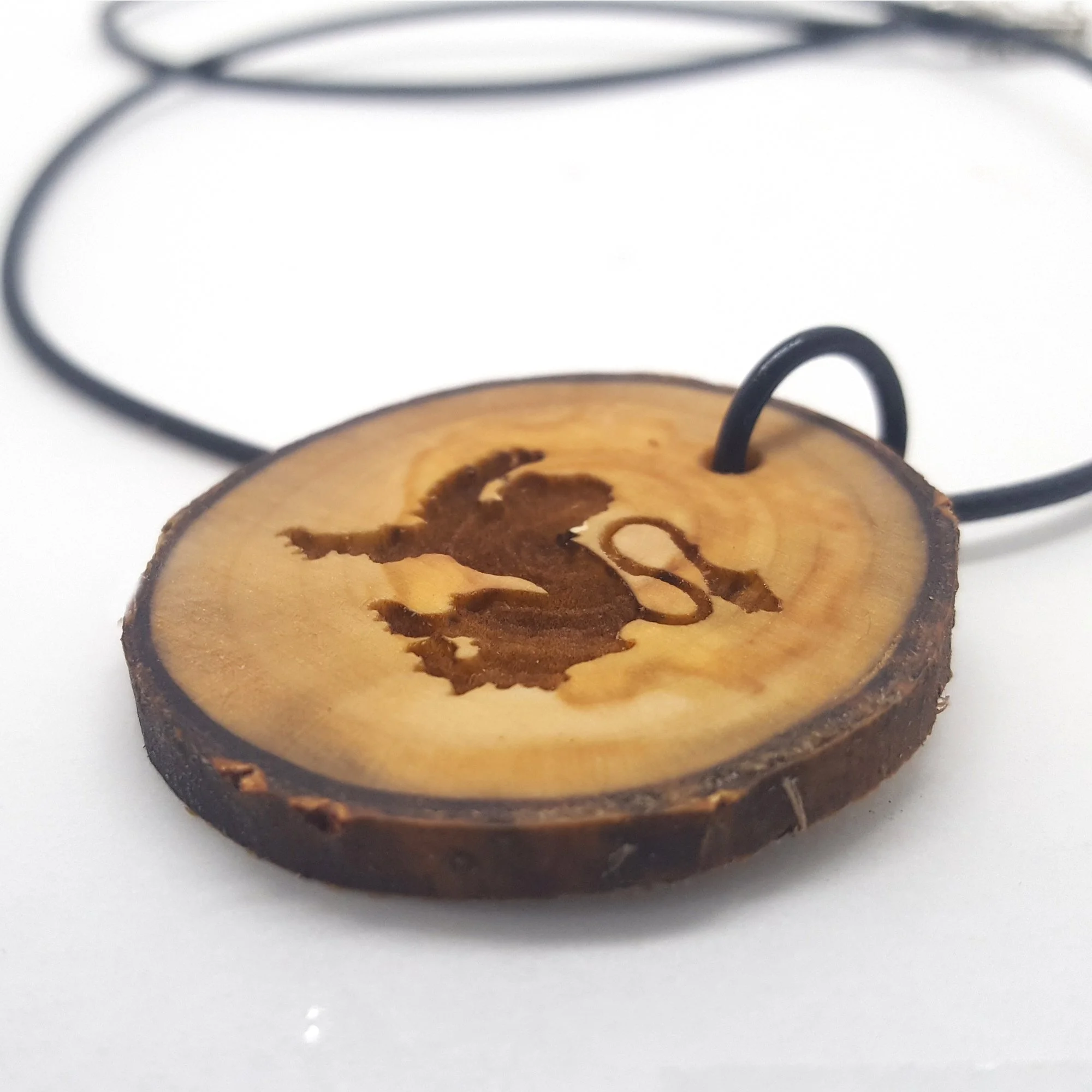 lion necklace 3.jpg
