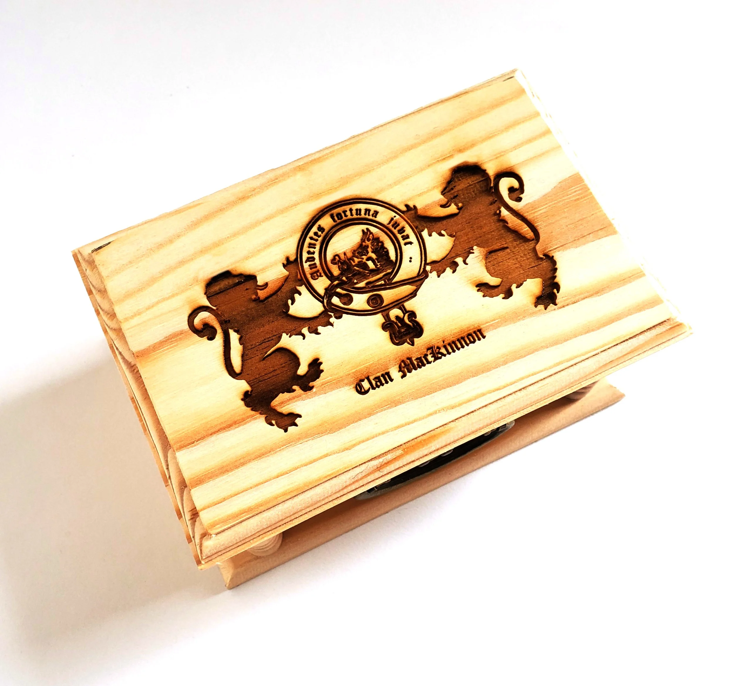 clan crest med box 1.jpg