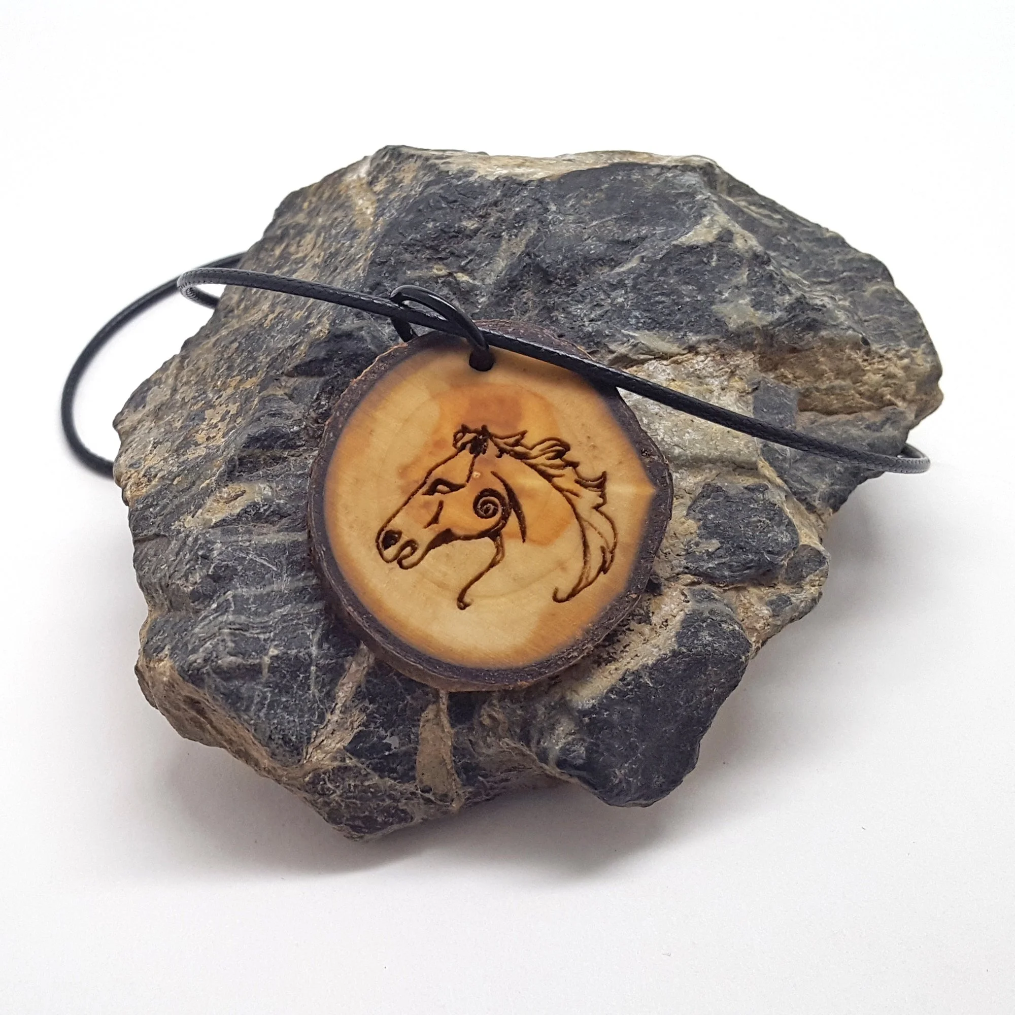 horse necklace 3.jpg