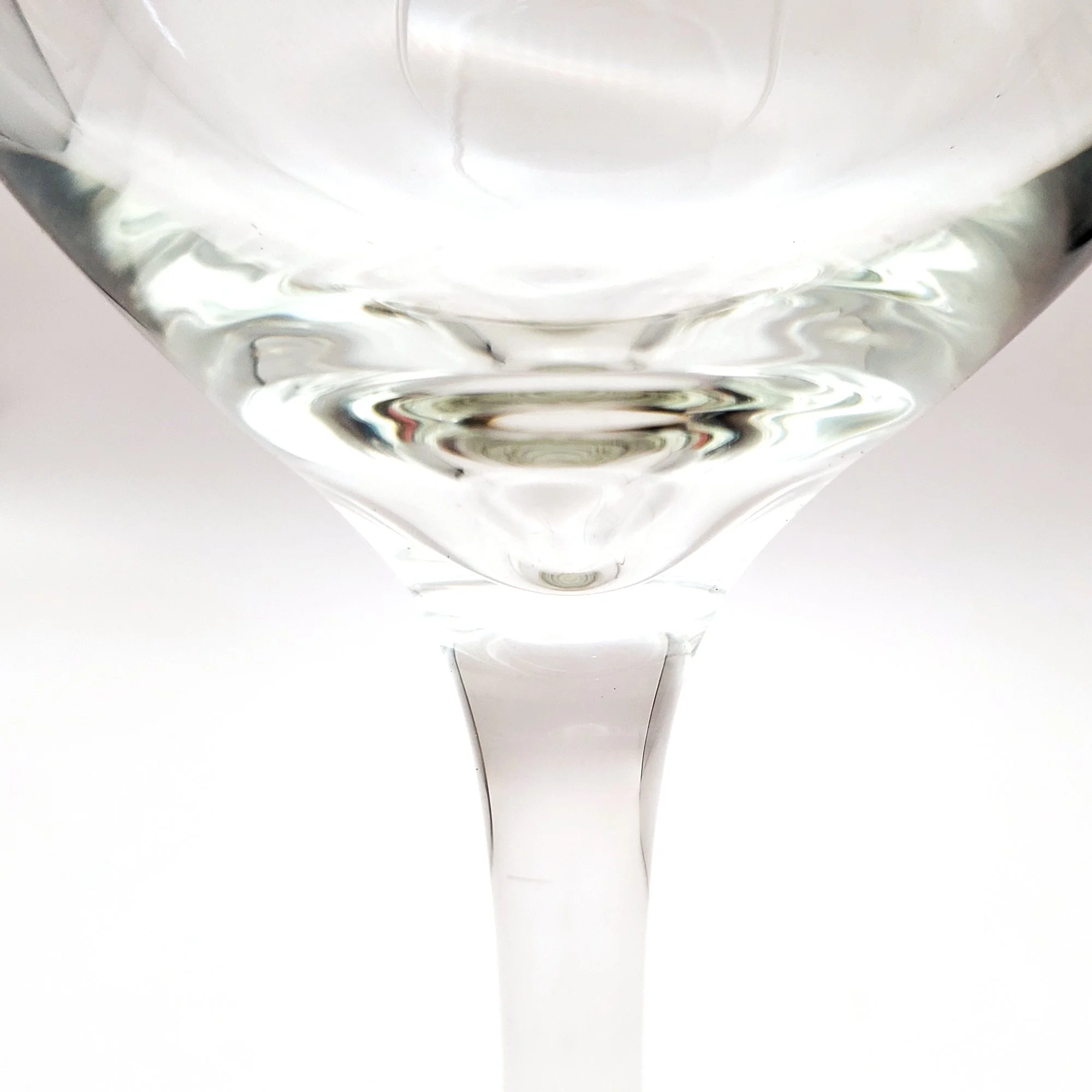 blank 18 oz wine 2.jpg