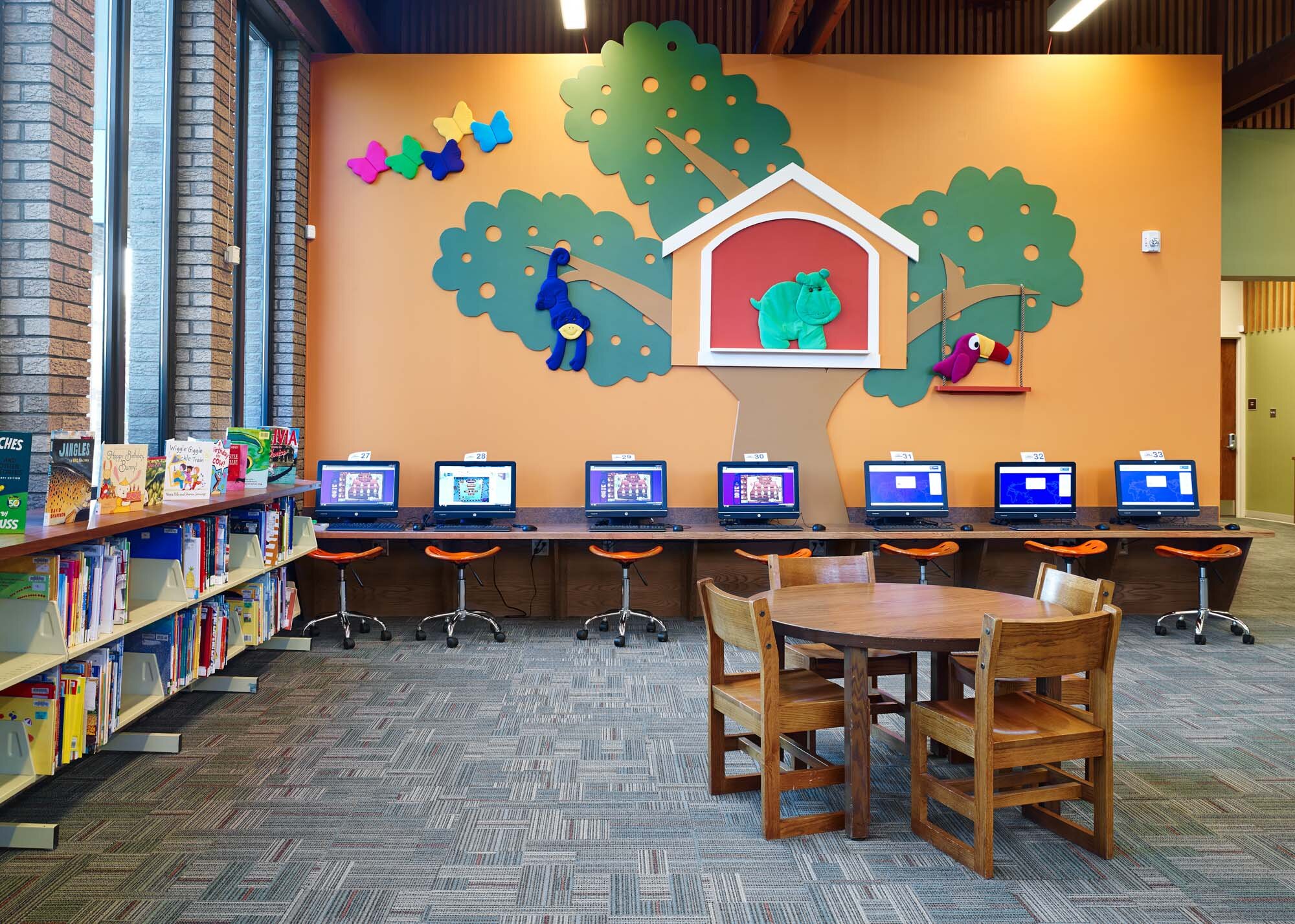 AV_130410_Glenarden Library0430_web.jpg