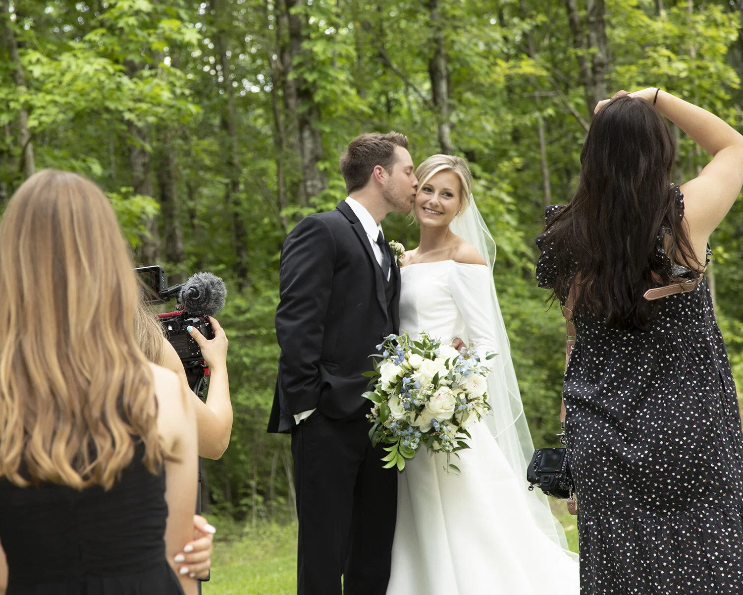 Lynn's Landing Photo Gallery — Lynn's Landing