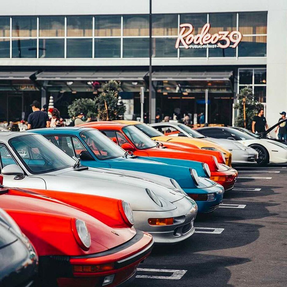 Cars &amp; Coffee ☕️ 

In case you missed our very first @brekkiecarclub at #Rodeo39 check out these rad pics shot by @cooled.collective 🚗 

About 120 cars came out at 7A on Sunday 11/1 &amp; everyone enjoyed the vintage car eye candy &amp; yummy co