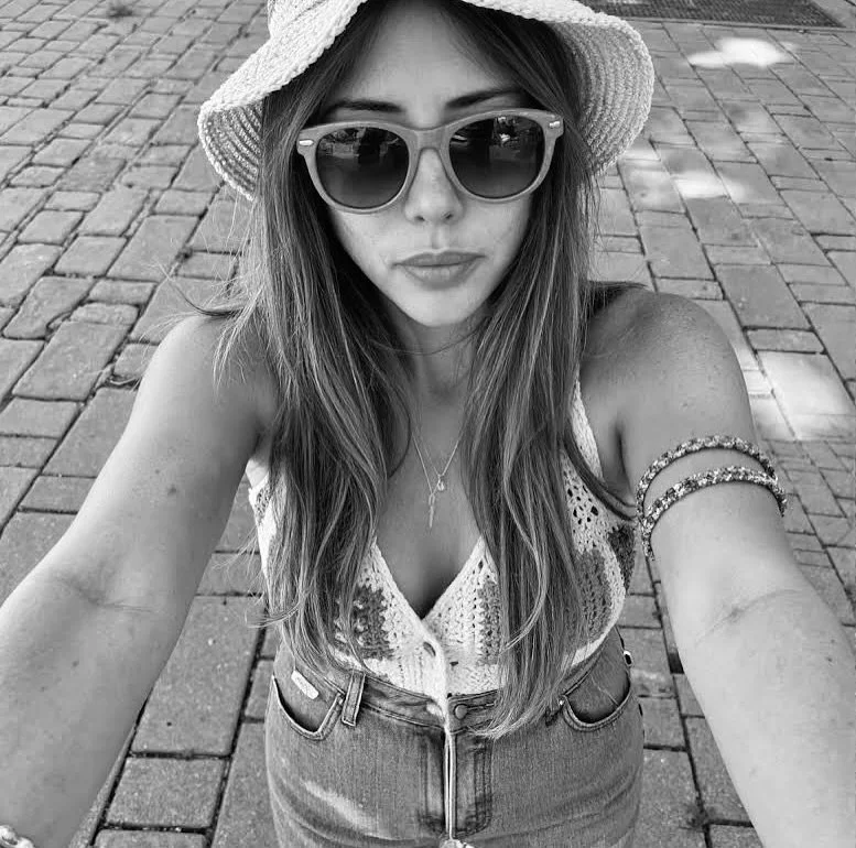 Just reflecting on the shift I need to make back to prioritizing constant productivity when I want to simply focus on my personal healing + well-being.

My perfect movement is where individuals invest in their mental, emotional, and physical health t