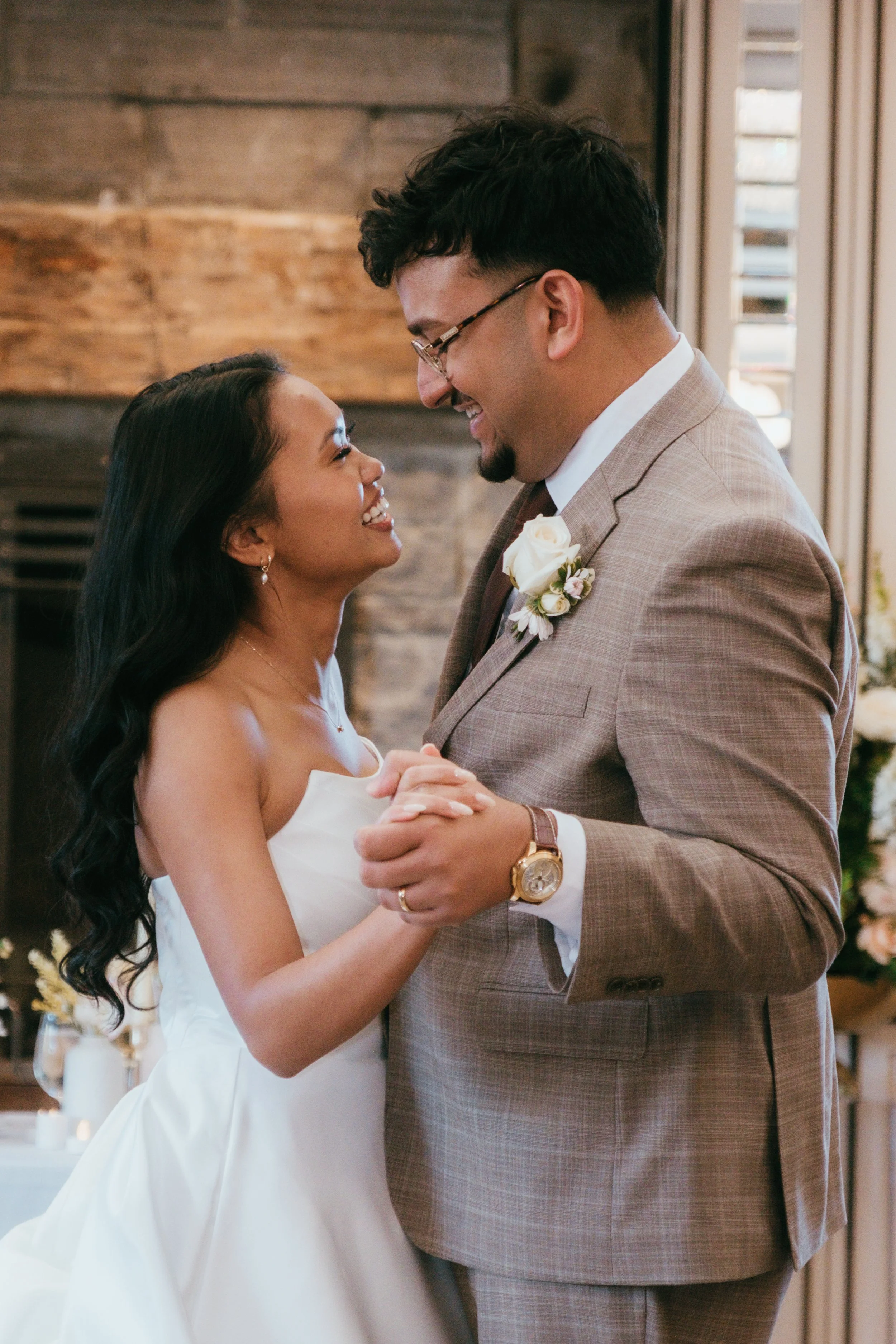 Angela & Chris Full Gallery No Grain-732.jpg