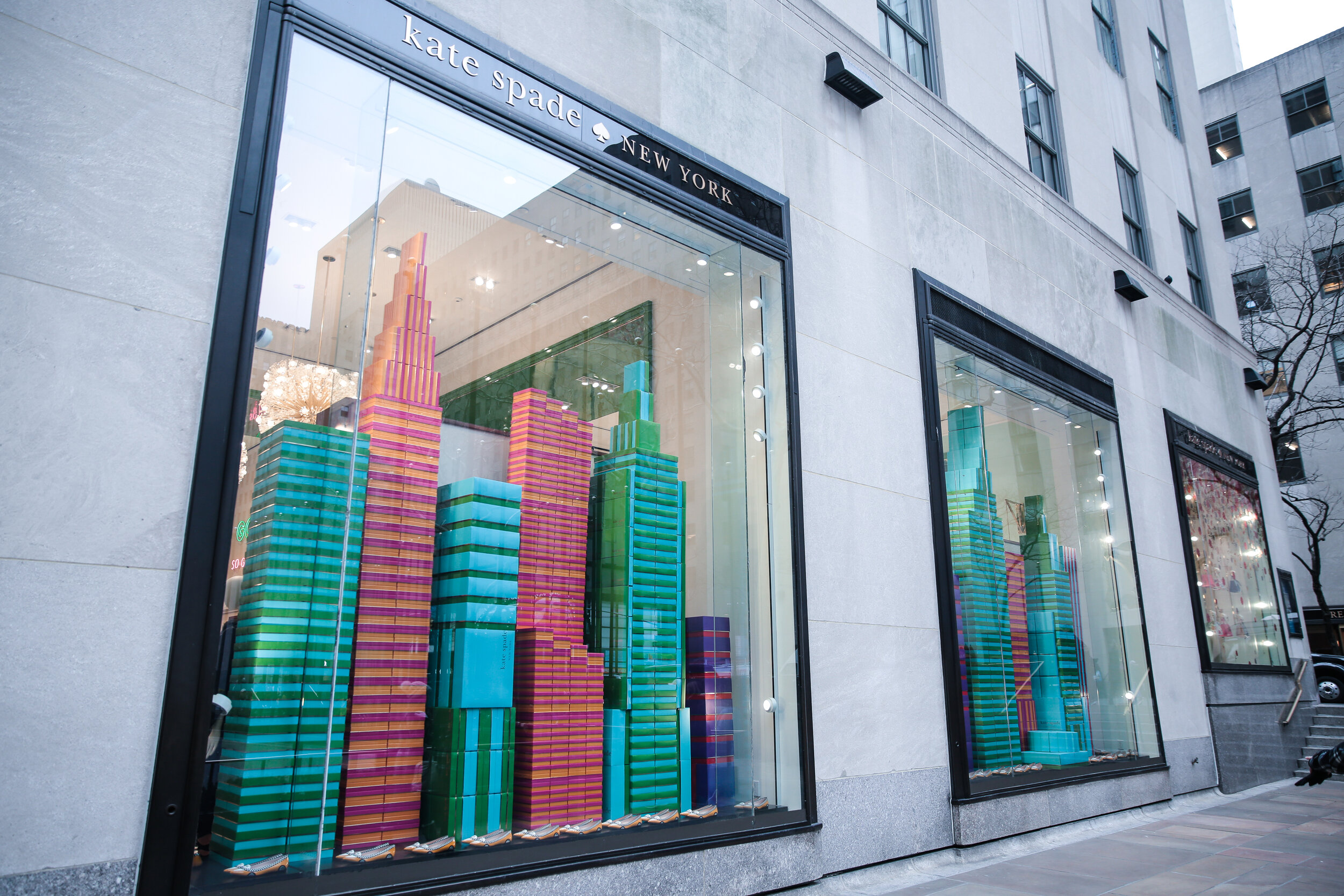 Kate Spade New York: Rockefeller Center Permanent Windows — Sarah Steinberg