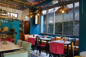 pesona lounge ubud restaurant interior