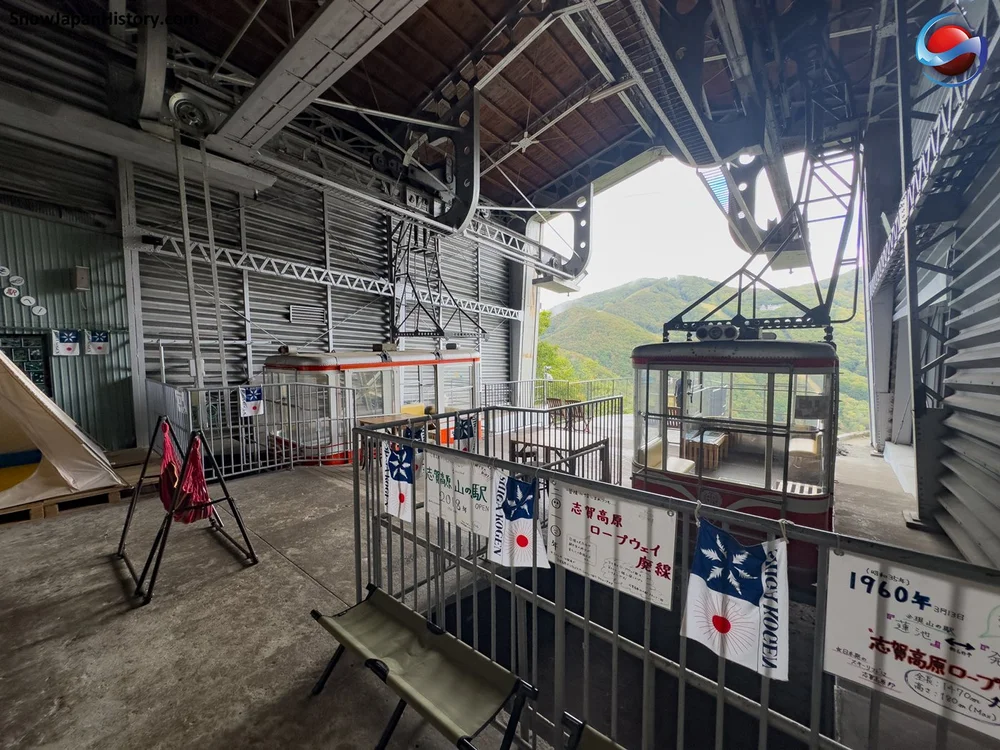 Old Ropeway Shiga Kogen Ropeway (Yamanouchi, Nagano) 志賀高原ロープウェイ(長野県山ノ内町)
