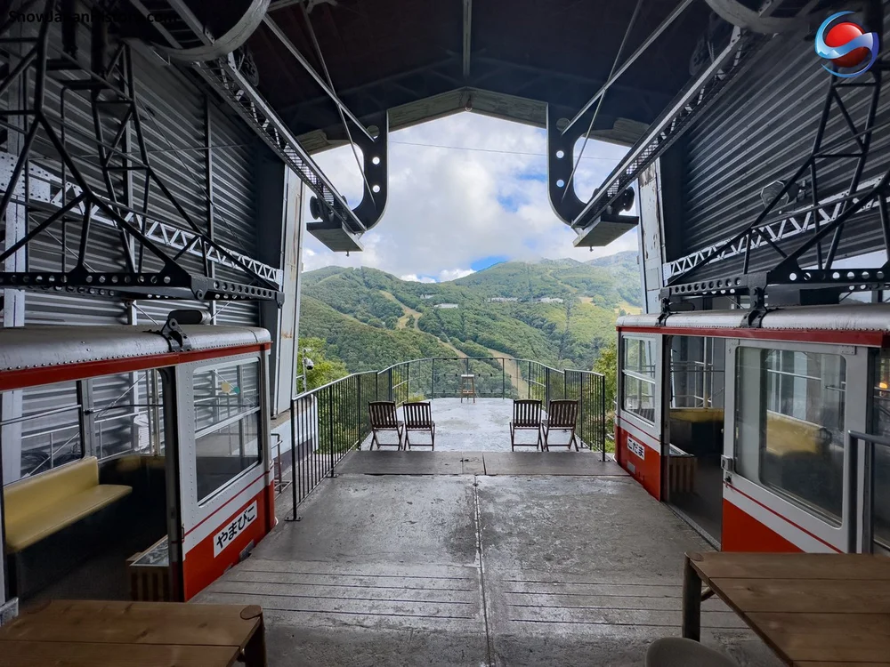 Shiga Kogen Ropeway (Yamanouchi, Nagano) 志賀高原ロープウェイ（長野県山ノ内町）