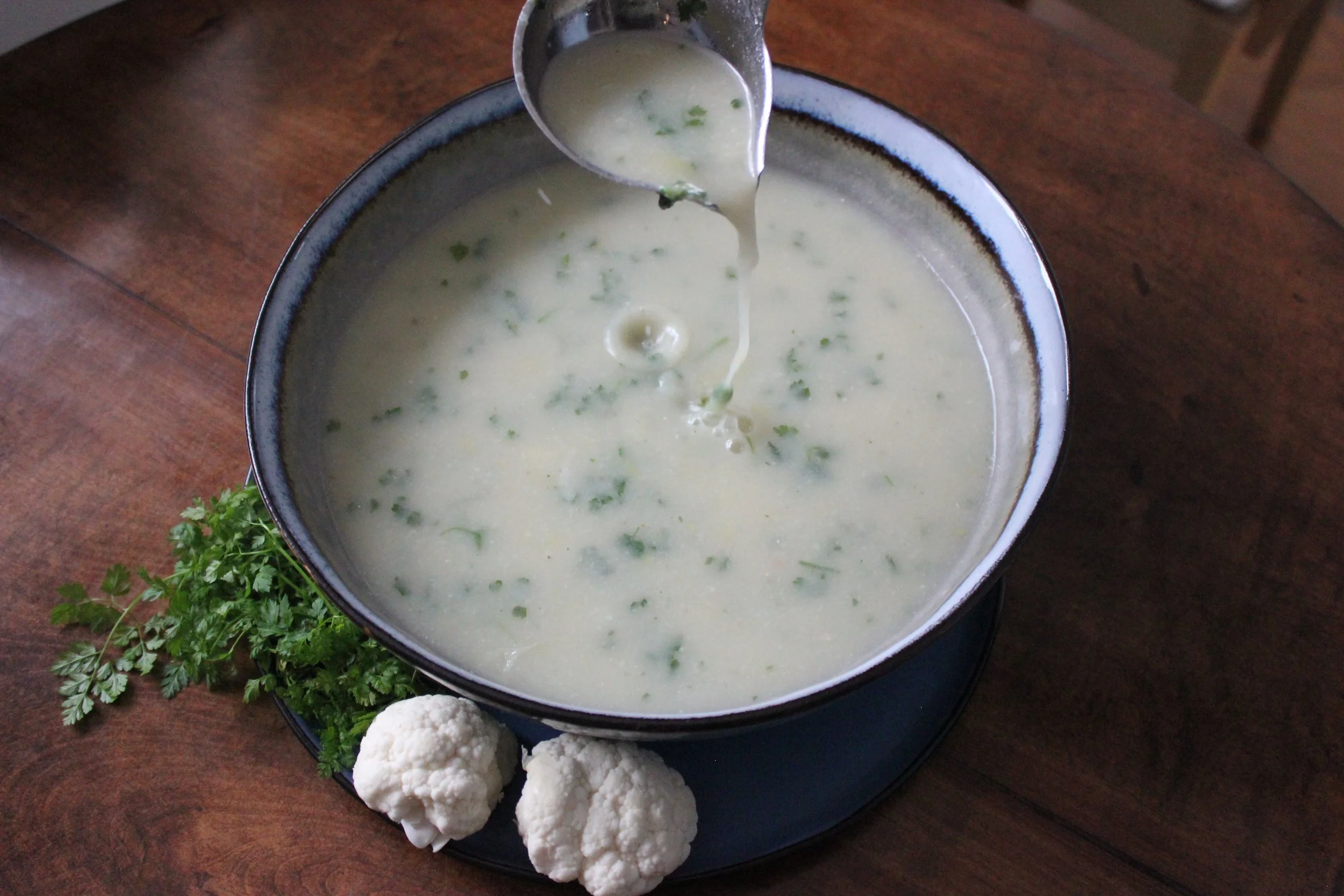 champignoncremesuppe mit Petersilie.JPG