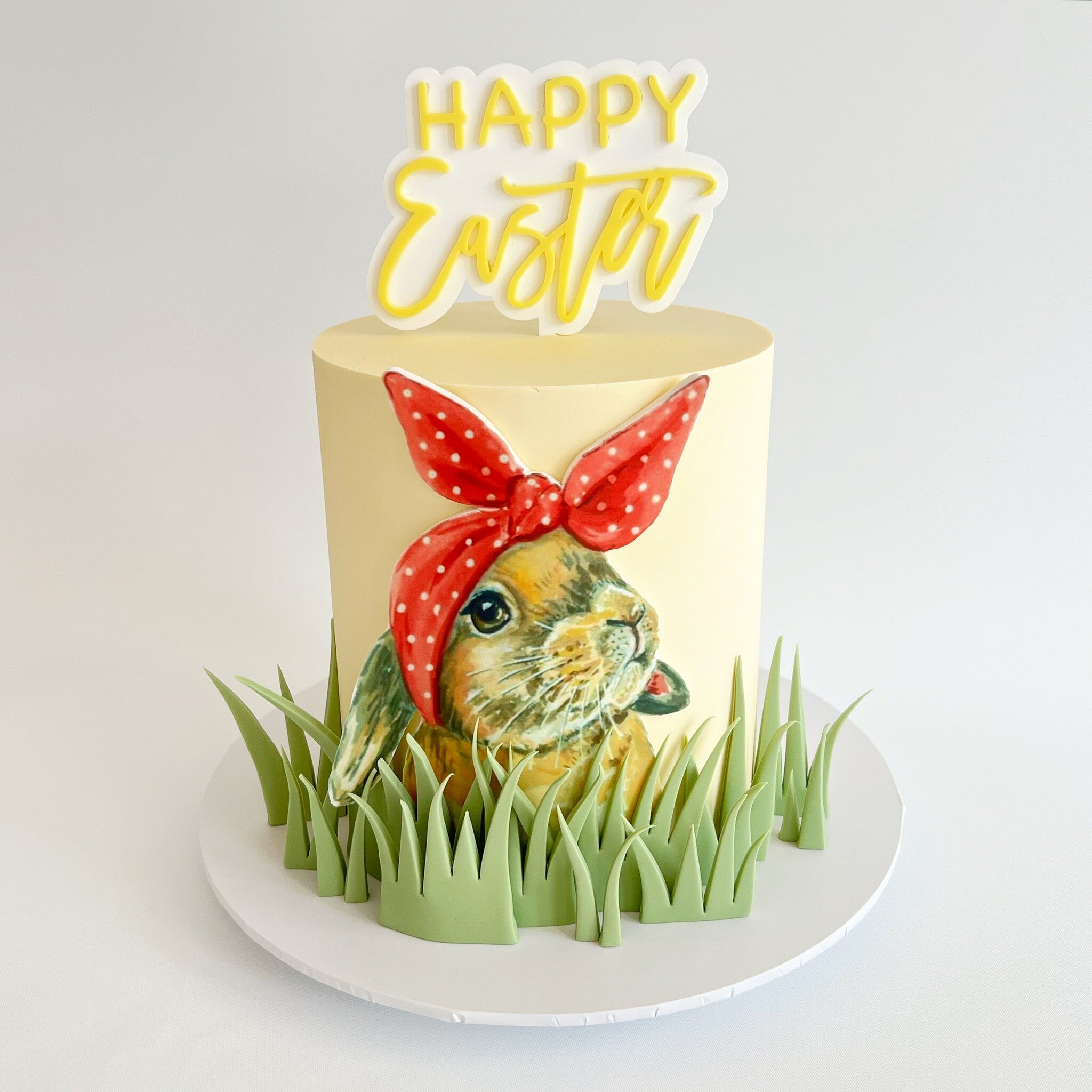 Wishing everyone celebrating today and very happy &amp; safe Easter!! 
(Unsure who to credit for original design but boy was she cute!)
@kctimesco @customicing @goldcoastbespokestyling 
.
#frostedindulgence #brisbanecakes #eastercake #bunnycake #cute