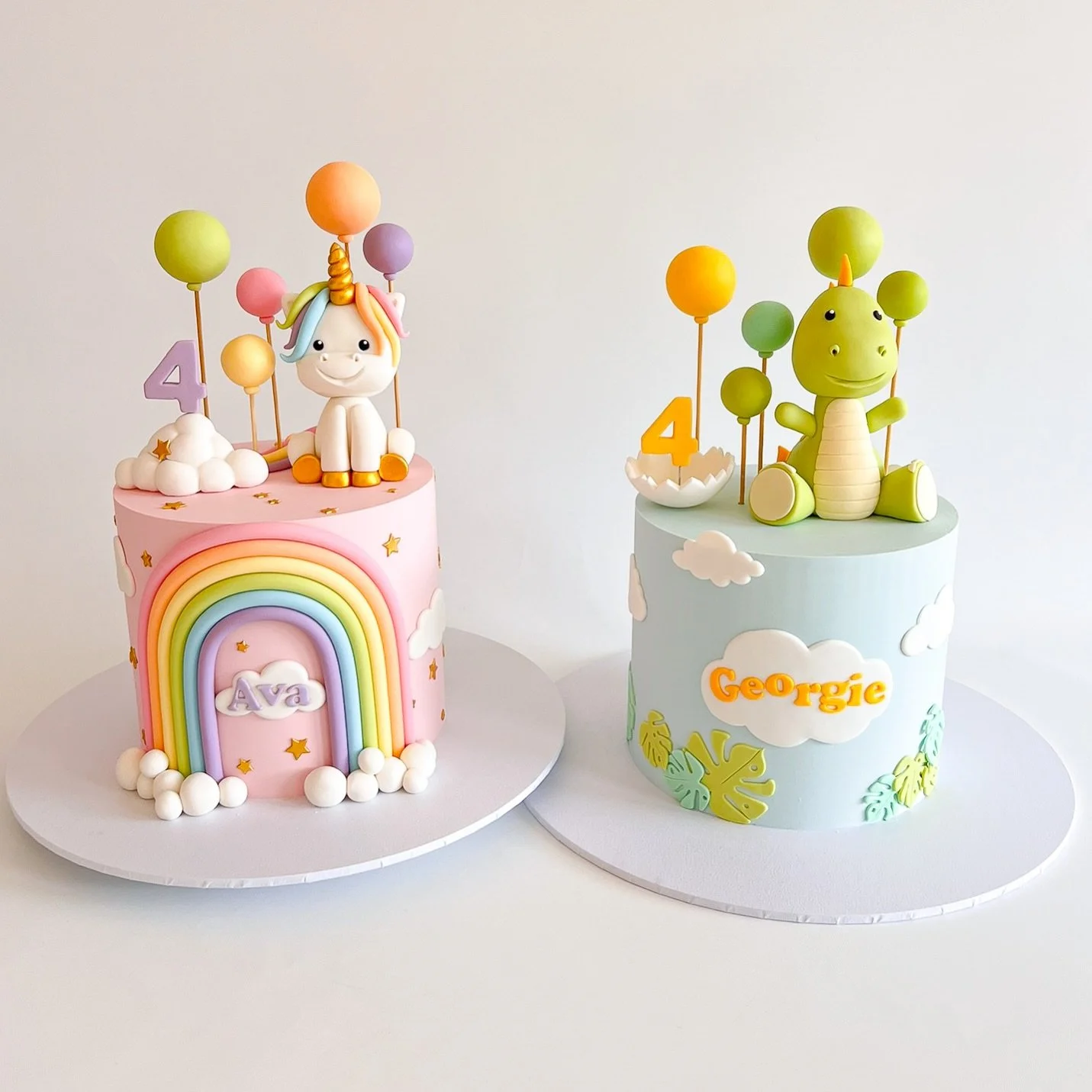 I think these might just be the cutest set of cakes I&rsquo;ve made for twins Ava &amp; Georgie! 🦄🦕
.
#frostedindulgence #brisbanecakes #brisbanebirthdaycakes #twinsbirthdaycake #cutecakes