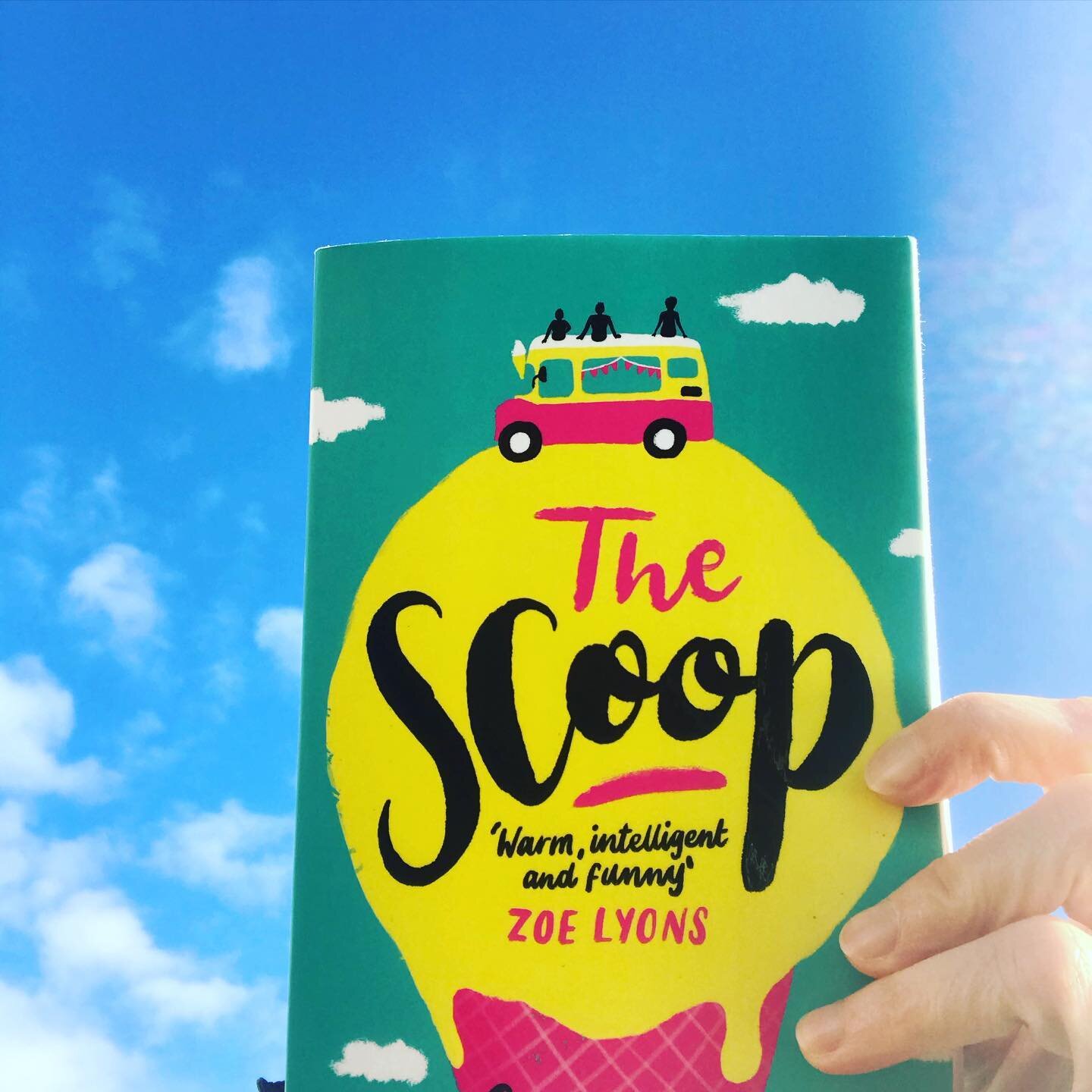 Such a beautiful day to catch up on reading in the sunshine by the sea. I can&rsquo;t believe that it&rsquo;s nearly 1 year now since #TheScoop was published! And what a year it&rsquo;s been! One day I might even get out into some bookshops to see it