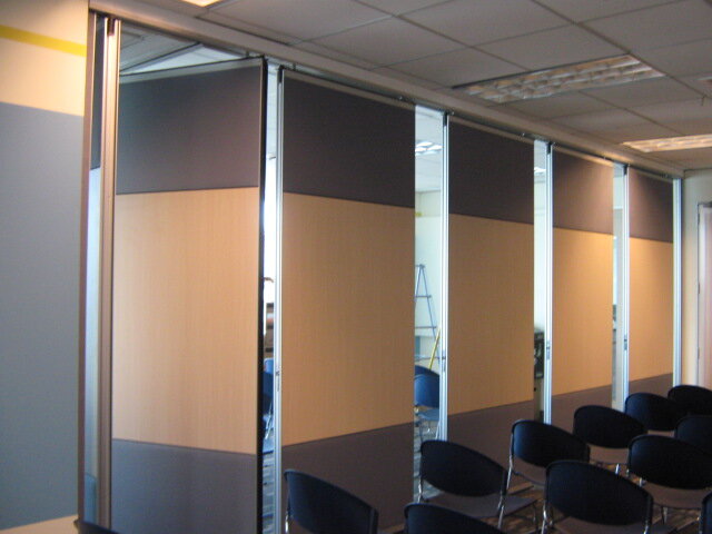 VARIWALL Screenmaster Operable Partitions — Varifold Architectural ...