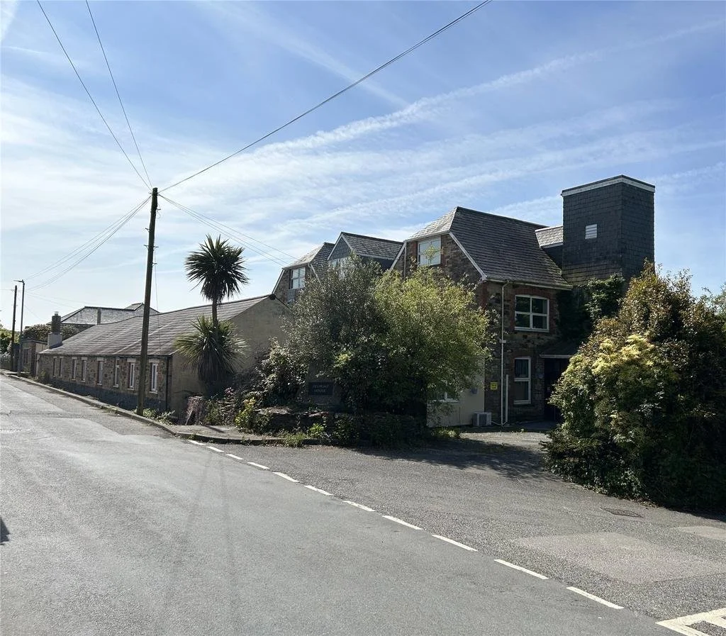 Belmont House, Bodmin - Positive planning advice provided for conversion of care home to  8 (No.) self-contained flats within the existing building and 5 (No.) bungalows.