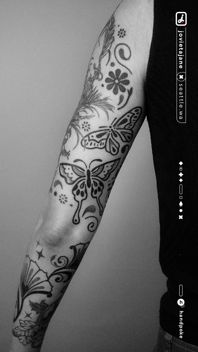 0424_Alexa_002BW_9x16.jpg
