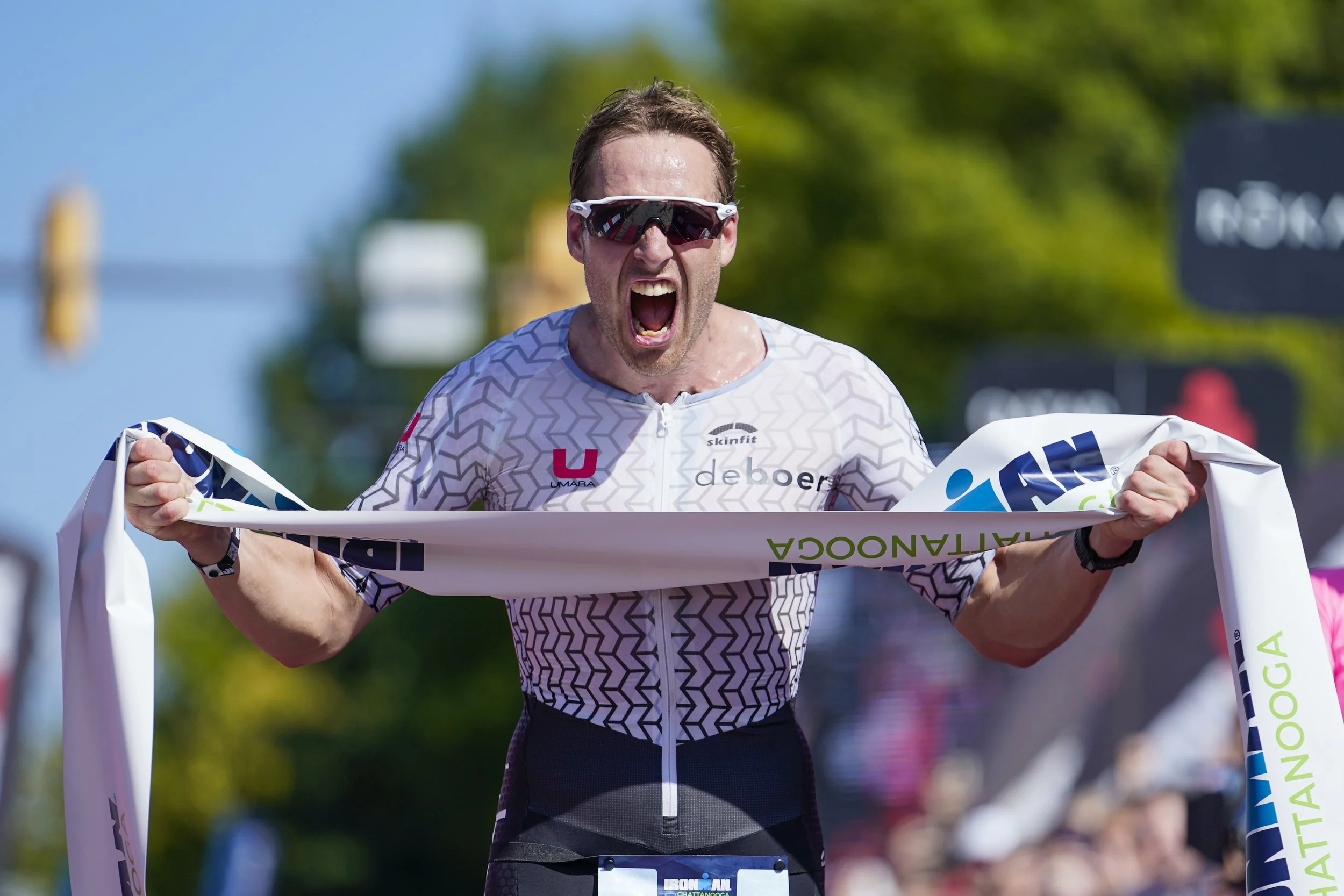  Ramus Svenningsson of Sweden celebrates winning the 2025 IRONMAN Chattanooga on September 28, 2025, in Chattanooga, Tennessee. (Photo by Benjamin B. Braun/Getty Images for IRONMAN) 