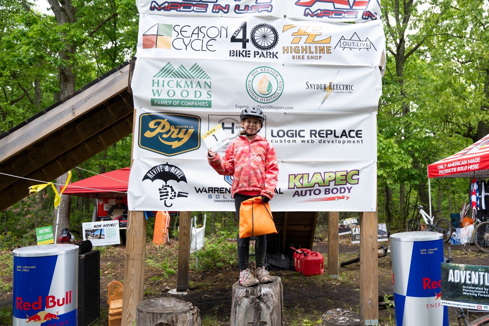 The winners of the Boys, Girls, and Overall categories for Beginners. 

#shredthegnar 
#shredders
#mtbgnar 
#enduro 
#mtblifestyle 
#downhillbike 
#downhillracing 
#beginnersrace 
#beginnershredders 
#peanutbuttermud 
#alleghenygnar 

@allegheny_gnar