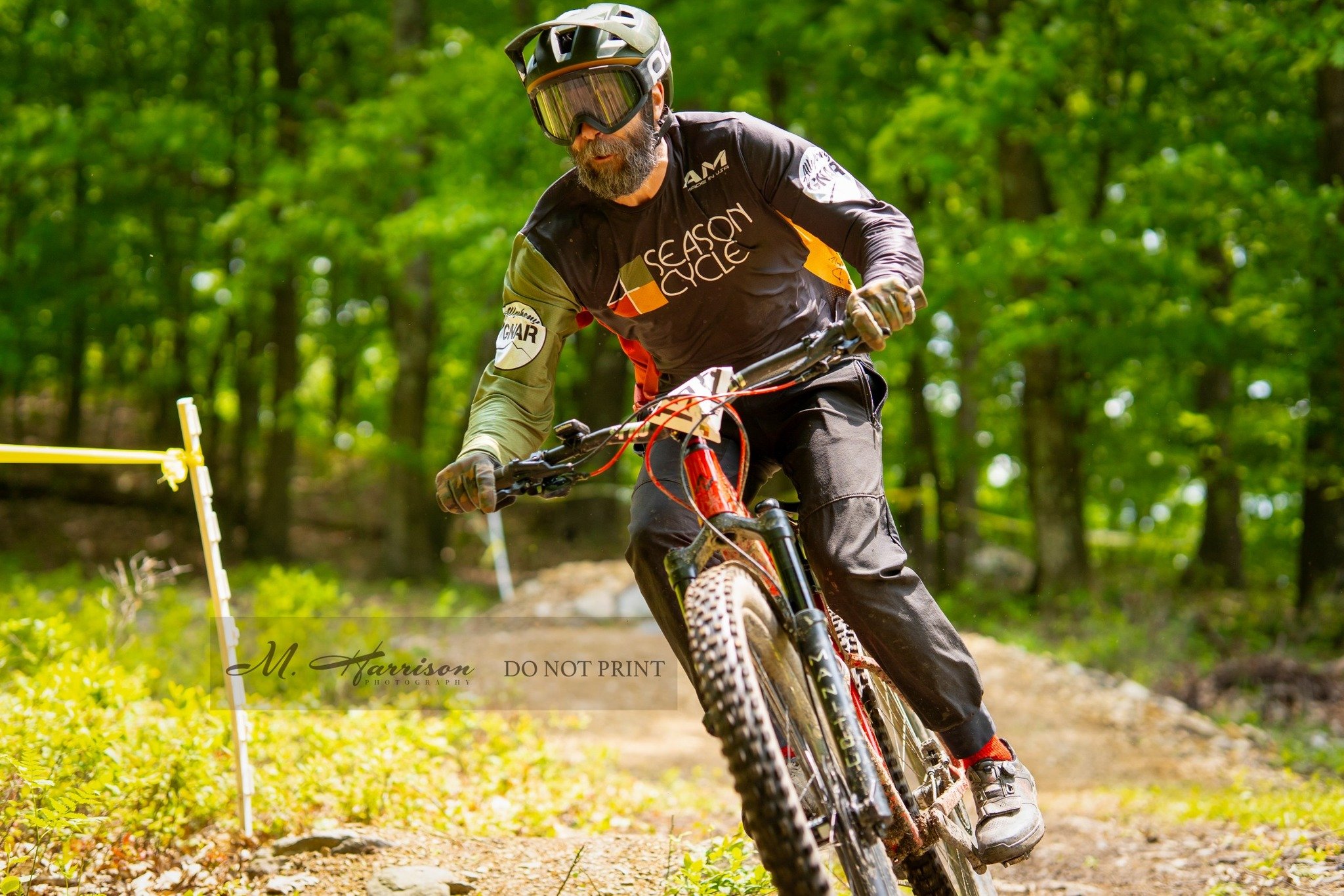 Kit: 5/5
Bike: 5/5
Trail: 5/5
Beard: Priceless 

Allegheny Gnar 
Red Bull 
Red Bull Bike 
AM Gear 
4 Season Cycle 

#alleghenygnar #beginnershredders #dhracing #kidswhodothings #mtbgnar #enduro #beginnersrace #downhillbike #mtblife #mtblifestyle #let