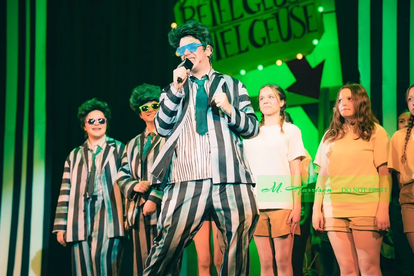 That's a wrap on Beetlejuice, Jr., presented by @footlightstheatrepac at Strong Vincent Middle School!!!
What a fantastic cast and crew! The set and design were INSANE. The cast's energy was palpable and the audience gave it right back!
Congrats