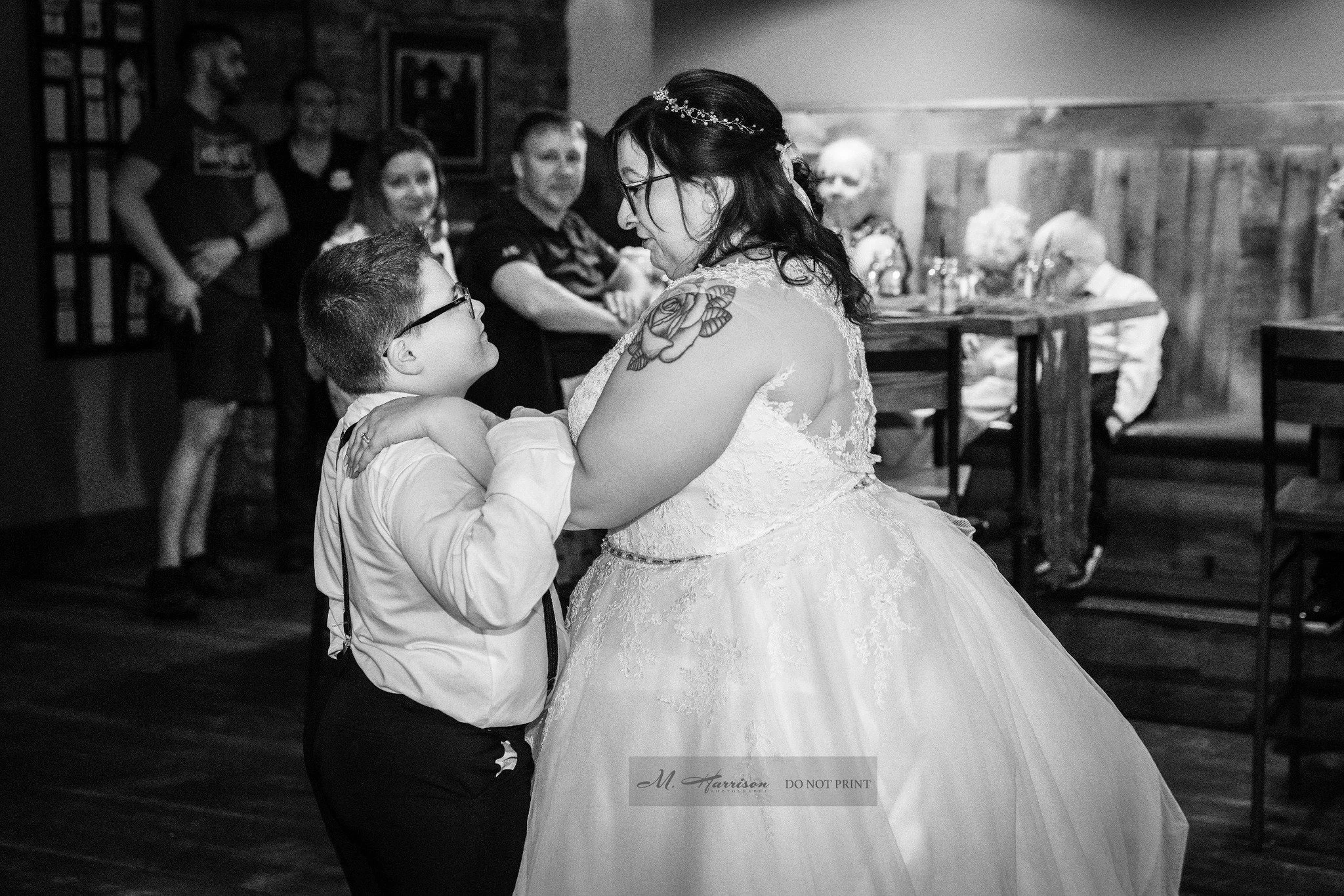 "There is an endearing tenderness in the love of a mother to a son that transcends all other affections of the heart" — Washington Irving
Riverside Brewing Company 
#weddingphotography #couplesphotography #bridalportraits #weddingda