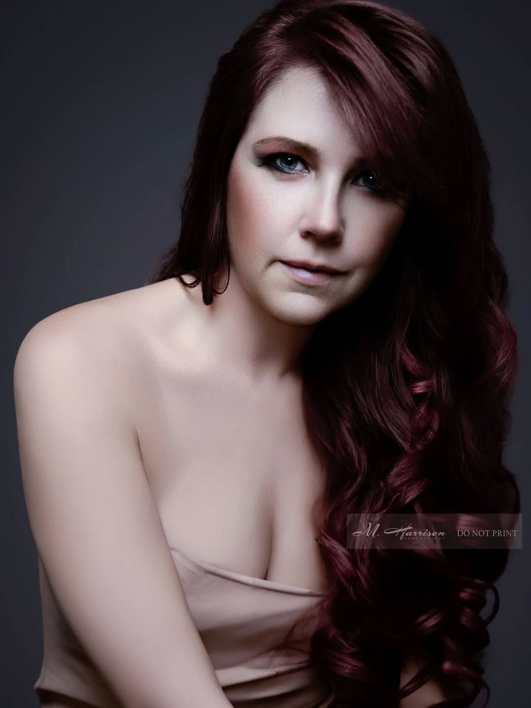 #throwback 

&ldquo;It's on the strength of observation and reflection that one finds a way. So we must dig and delve unceasingly.&rdquo; ~ Claude Monet

Book your session here-->https://book.usesession.com/t/pceZ_NuuP
&zwj;
#selfportraitphotograp