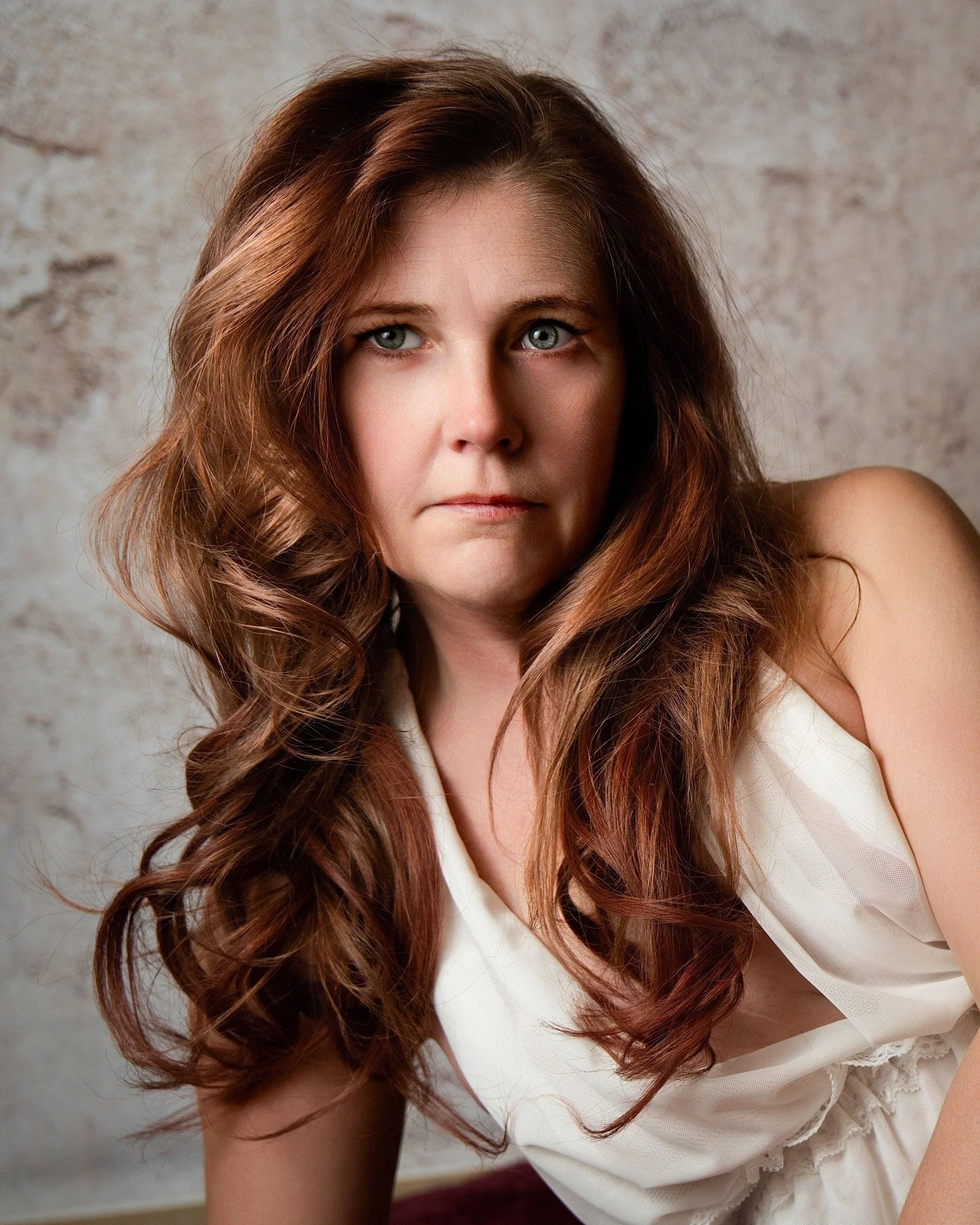 Today I am nine years NED and in remission from breast cancer. 

Thankful to be here and making the most of our days. Love and light. 

Thank you to Lindsay Vendetti of Kolorboss for the fabulous color touch up and style!! 

#SurvivorStrong 
#survivo